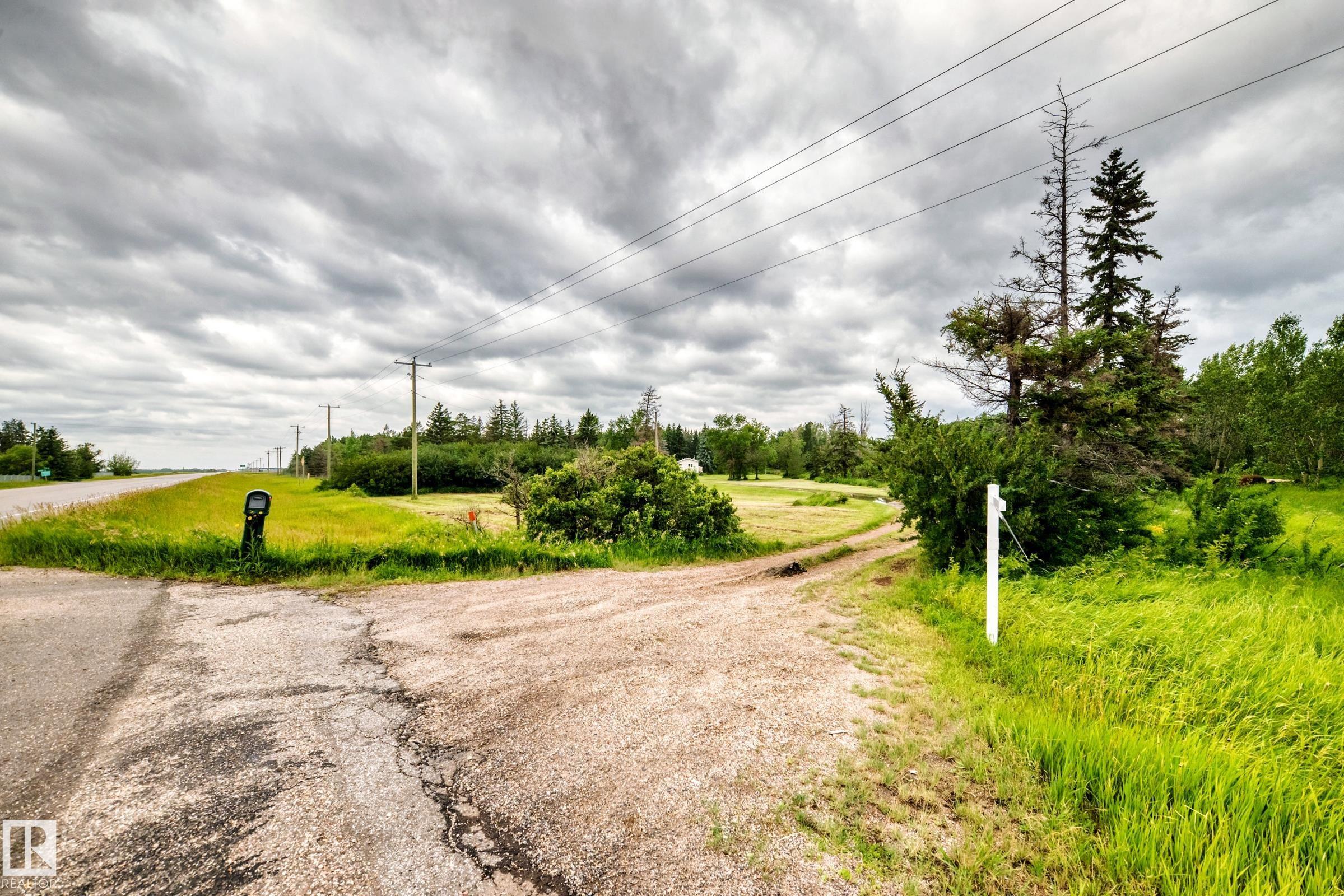 Photo 23 at 23328 Hwy 37, None, Rural Sturgeon County