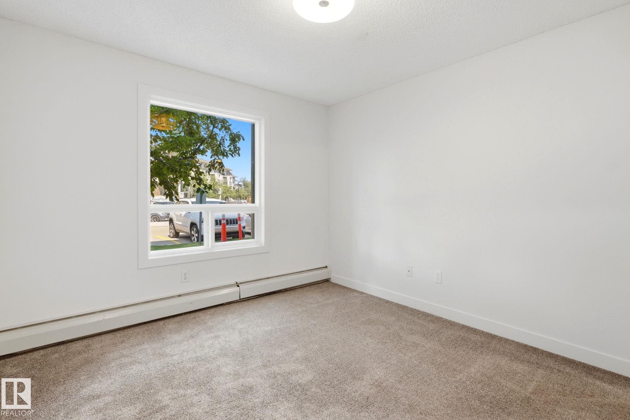 https://zimg.paragon.ice.com/ParagonImages/Property/PM/RAE/225412720/13/0/0/2f3d1095ad3695af681558e2ce939e4d/1/71e6a554dd8e39cc47b16848bddd4795/225412720-fca37ffd-7139-482f-a1de-f00c80290df0.JPG