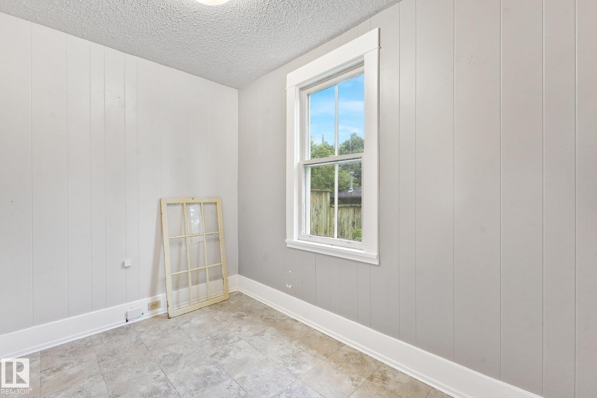 https://zimg.paragon.ice.com/ParagonImages/Property/PM/RAE/225412721/22/0/0/569045614cc14f7f08ba63478f1ee7f8/1/57893d89b5704fb46bb194b0eb8a9f64/225412721-4edad07e-9419-456c-b276-3d79de86ac64.JPG