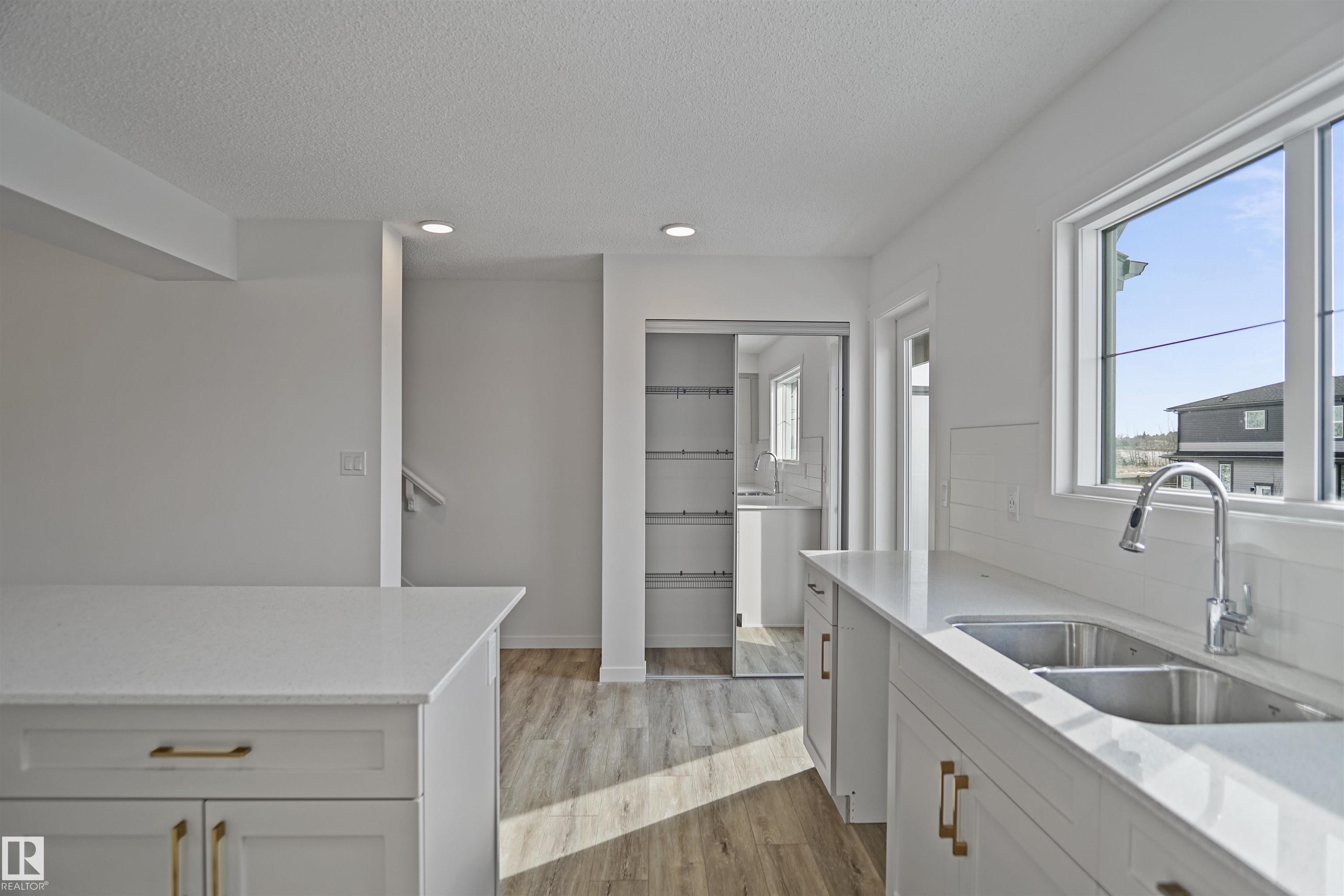 Photo 10 at 274 Deer Valley Drive, Anderson, Leduc