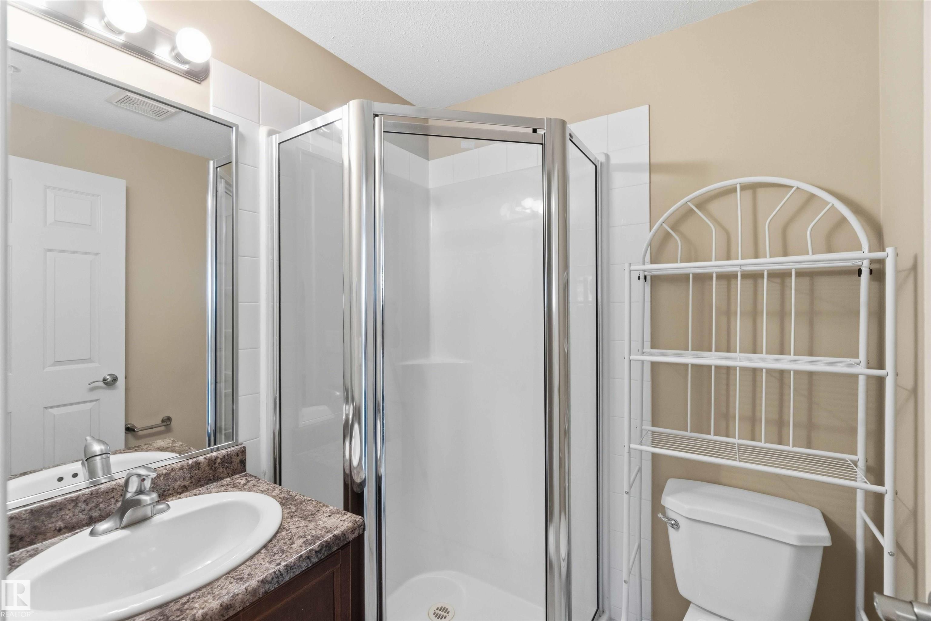 https://zimg.paragon.ice.com/ParagonImages/Property/PM/RAE/225412792/10/0/0/1a25433bdd2d418a49c11b0b65ed4e96/1/11d681f25c5261beb2968f0cdfcd5f9b/225412792-5e4e6080-dd8d-43c9-8380-9f9a62873b17.JPG