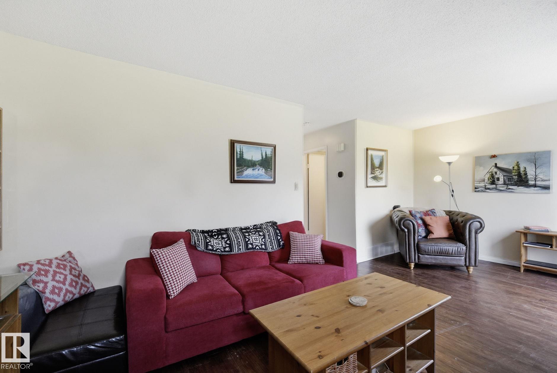 Photo 14 at 5362 38a Avenue NW, Greenview, Edmonton