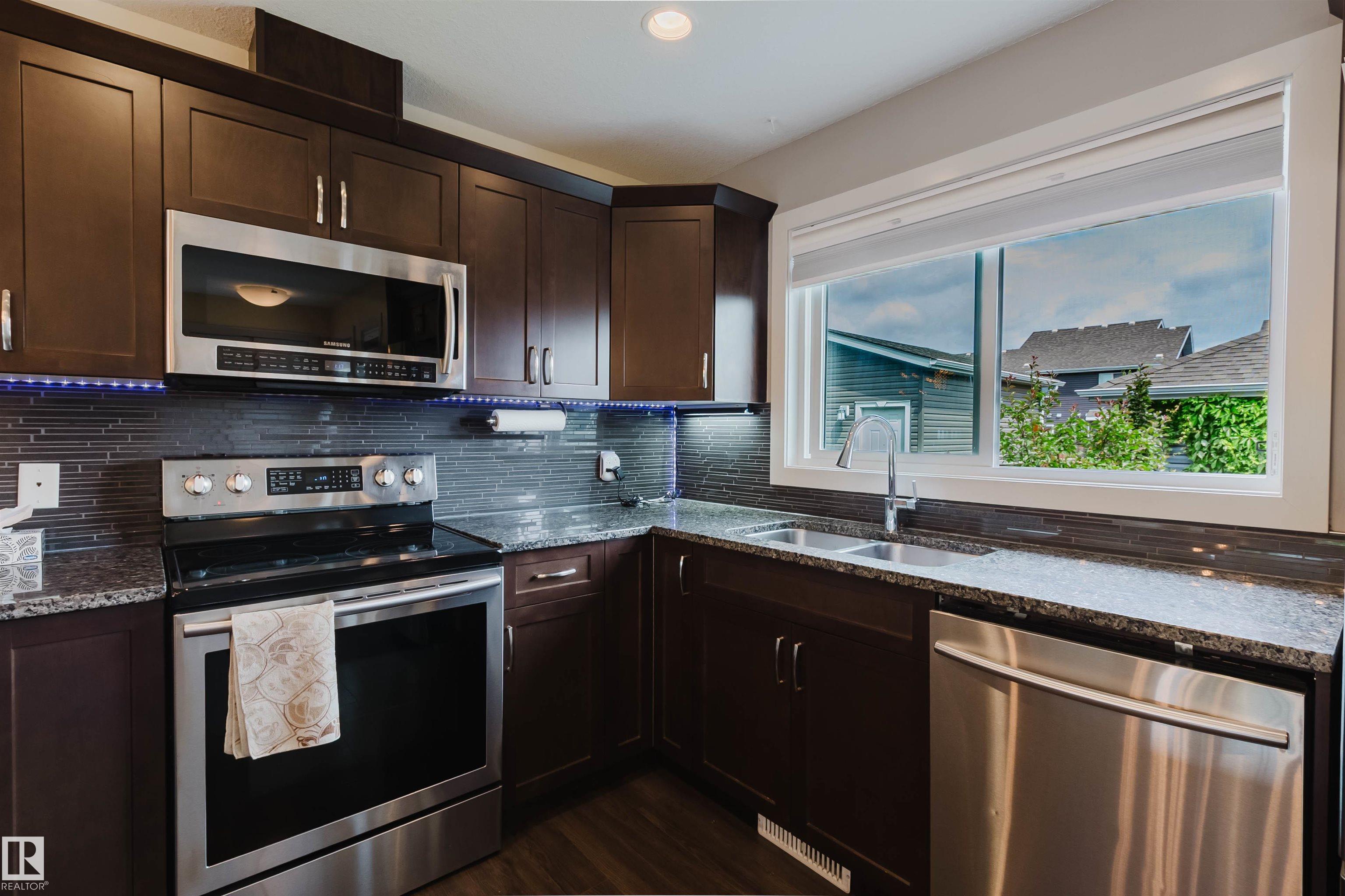Photo 15 at 6717 Elston Lane NW, Edgemont, Edmonton