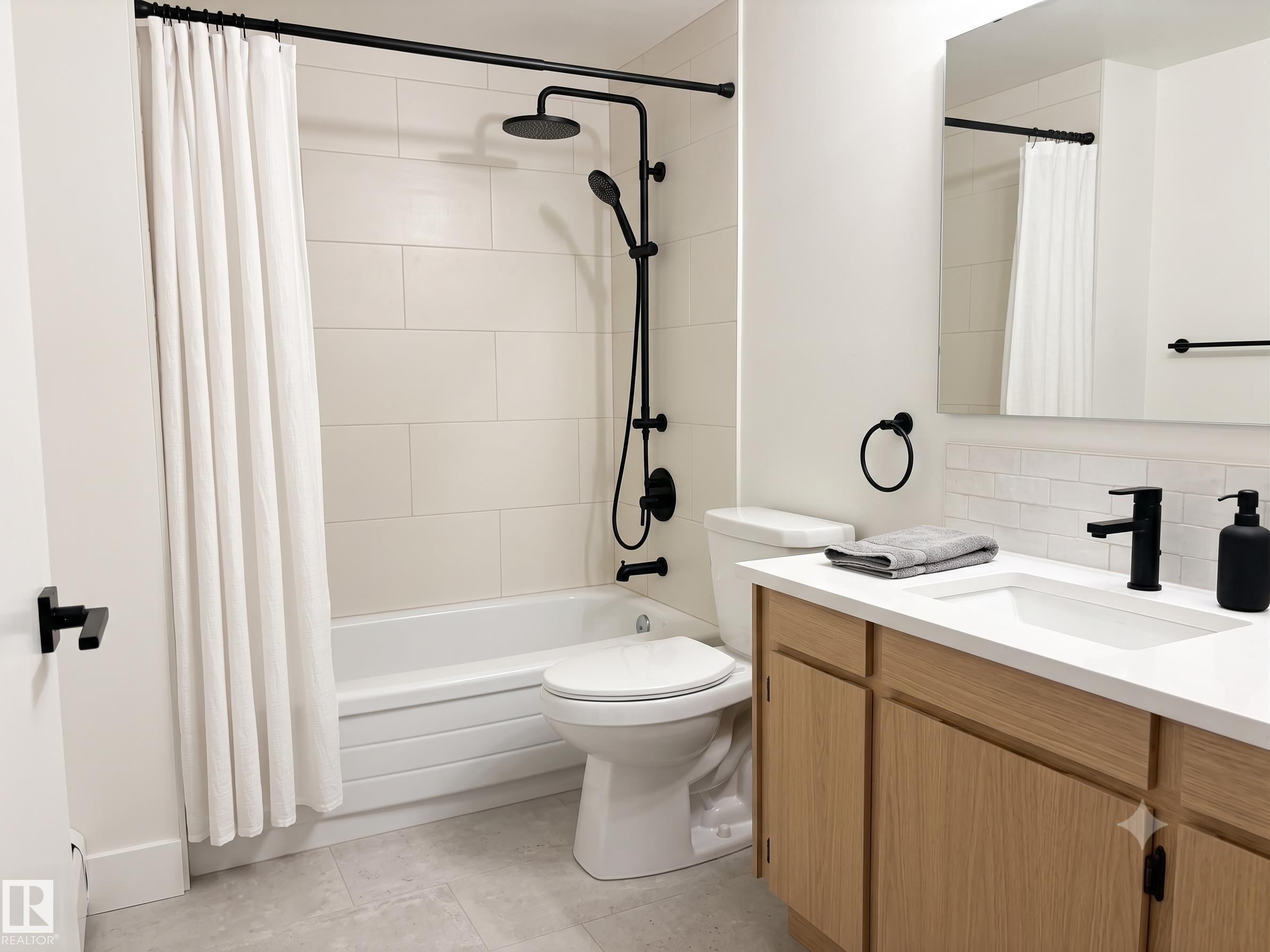 301 - 10320 113 Street NW, Wîhkwêntôwin, Edmonton
