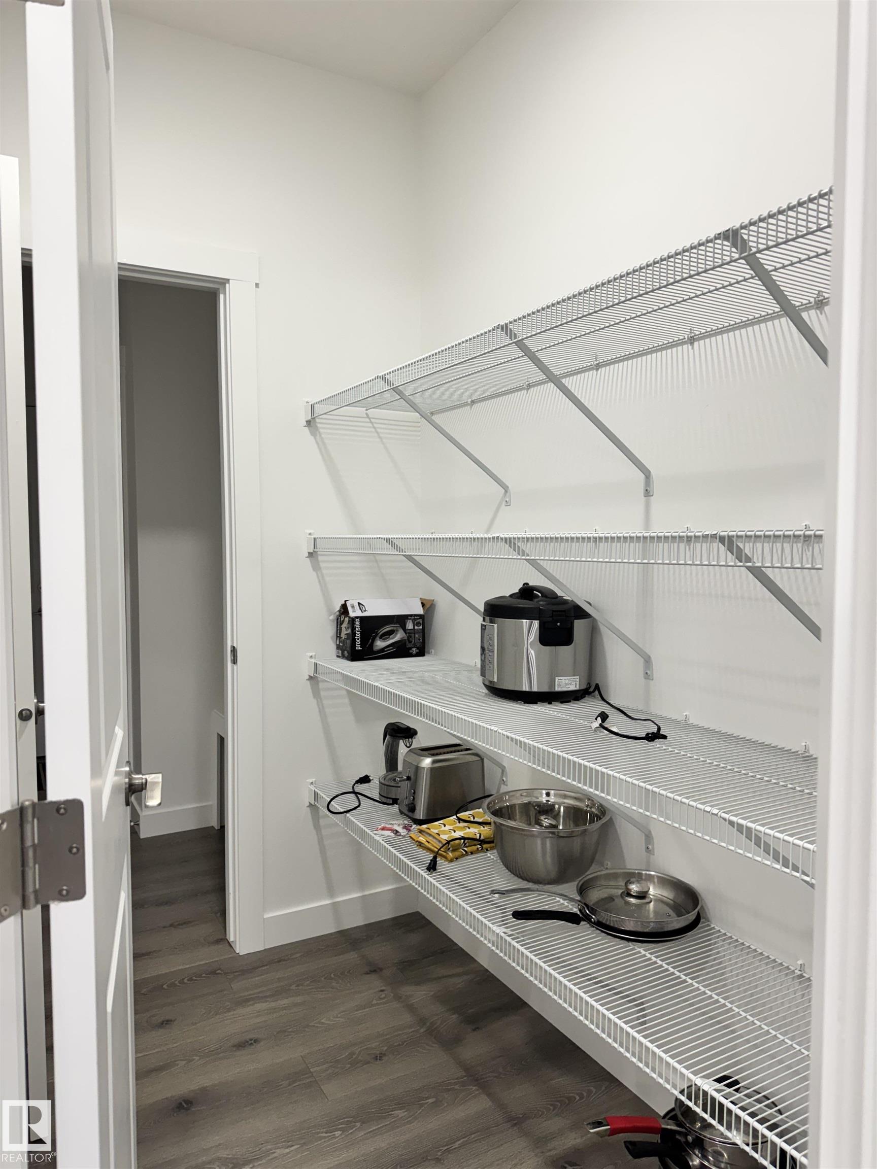https://zimg.paragon.ice.com/ParagonImages/Property/PM/RAE/225412818/11/0/0/d17999fa8282212b980ca7e58f2f196f/1/8b3f95475dece841dda0a410b041d398/225412818-B31A06F7-D864-4BF6-8C84-7B9A39477EDB.JPG