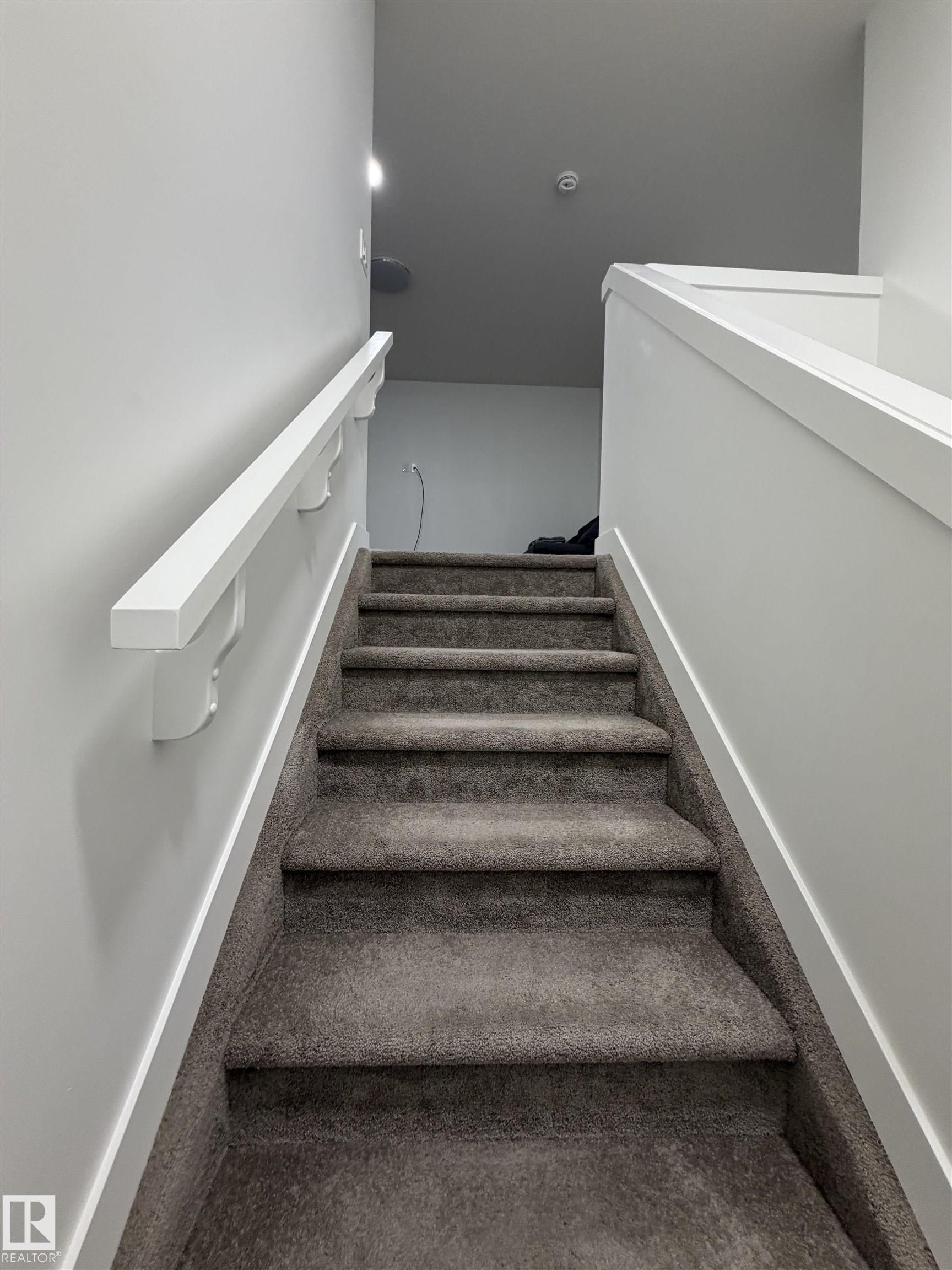 https://zimg.paragon.ice.com/ParagonImages/Property/PM/RAE/225412818/18/0/0/6ee160767e666ebcf079fc3972c70d20/1/8b3f95475dece841dda0a410b041d398/225412818-87ED4B39-C99D-4918-B570-1A31BDF3118F.JPG