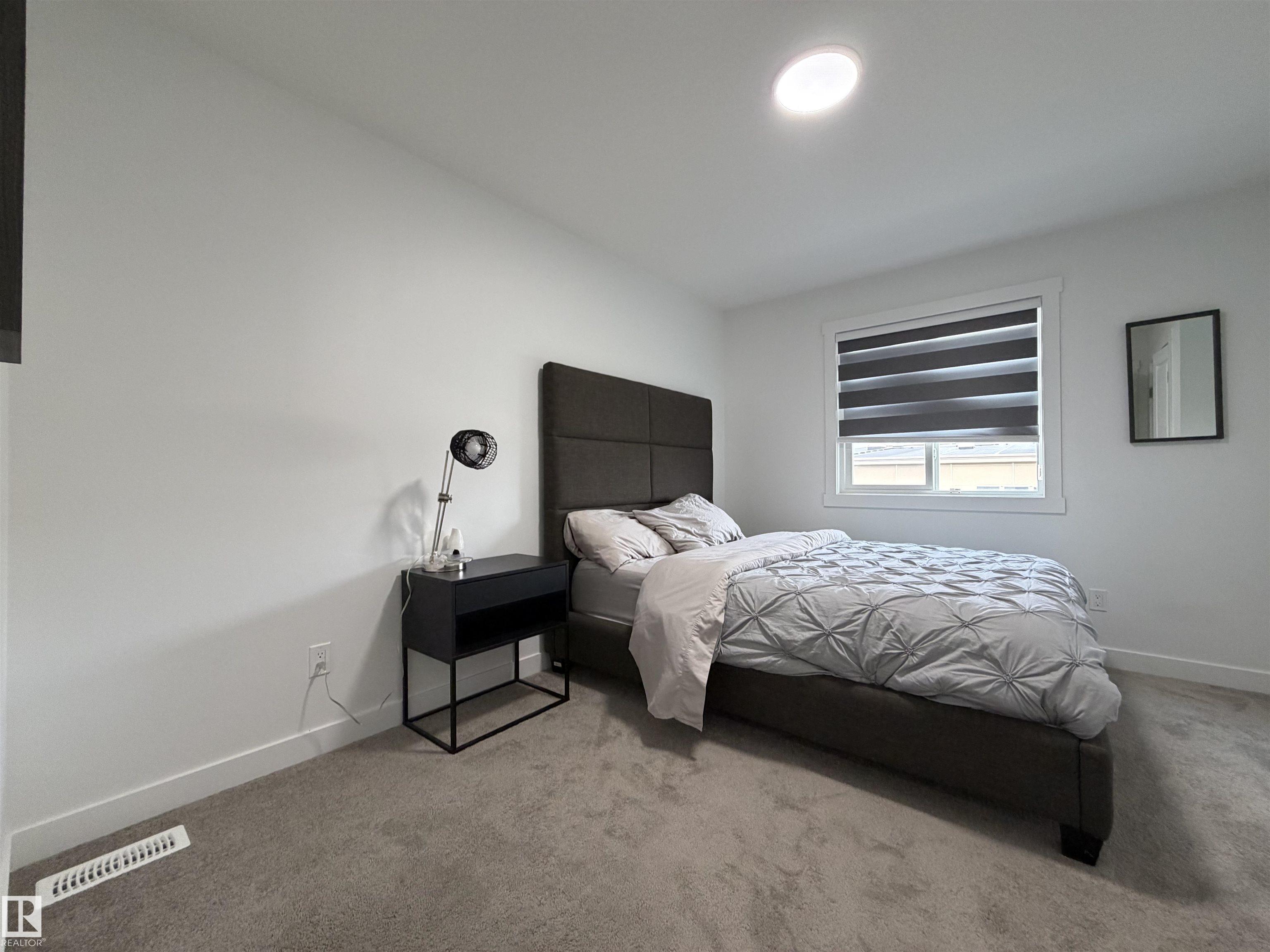 https://zimg.paragon.ice.com/ParagonImages/Property/PM/RAE/225412818/28/0/0/97eaa43abc76f54489e75d0444d50bc1/1/8b3f95475dece841dda0a410b041d398/225412818-24E53458-CE11-4982-BD07-00531332B726.JPG