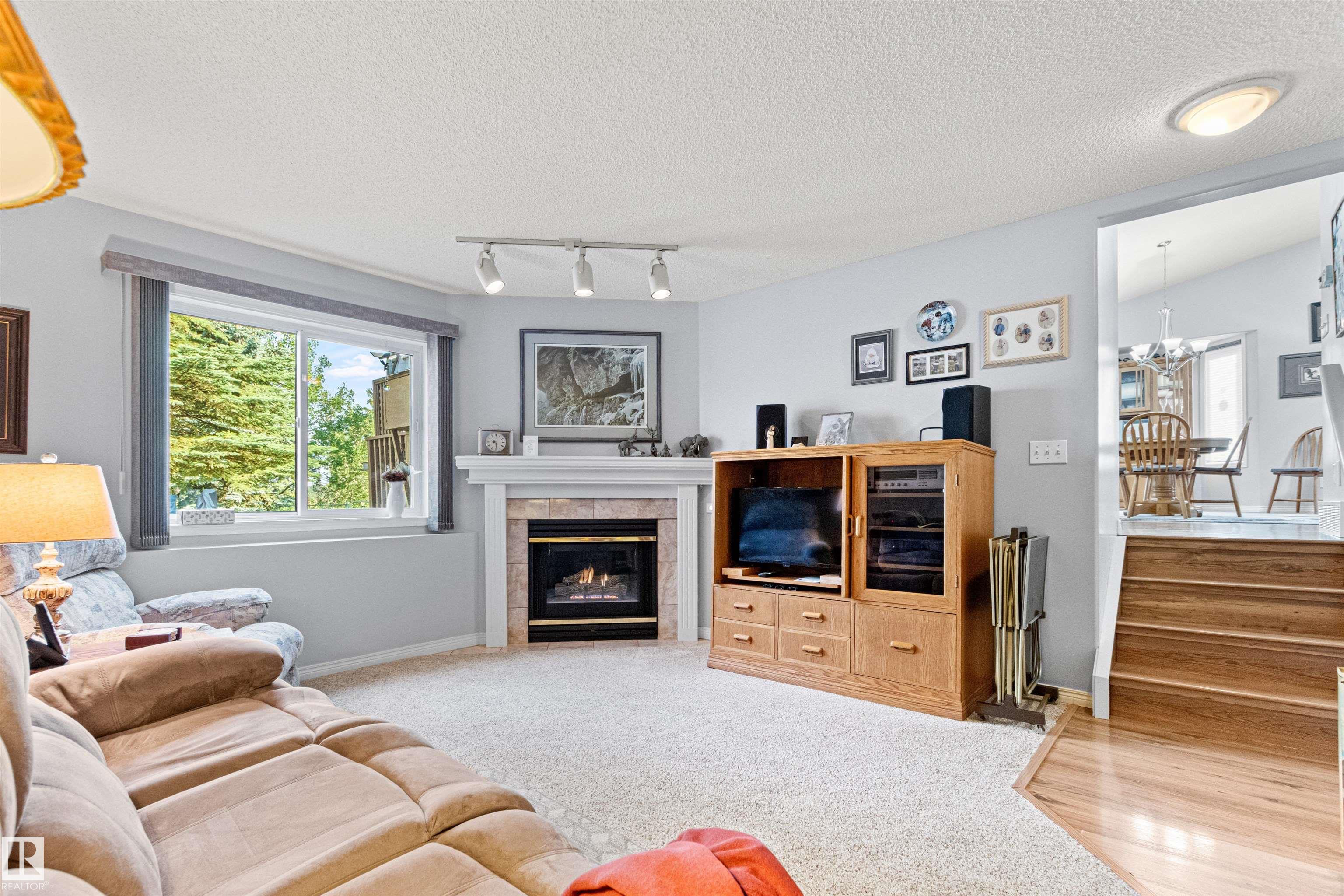 Photo 15 at 12 - 64 Blackburn Drive W SW, Blackburne, Edmonton