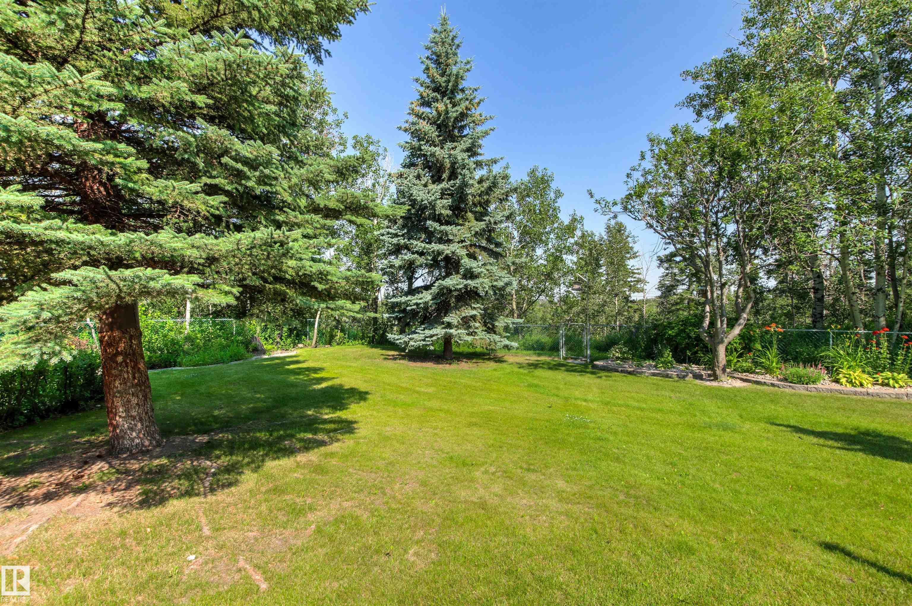 Photo 37 at 12 - 64 Blackburn Drive W SW, Blackburne, Edmonton
