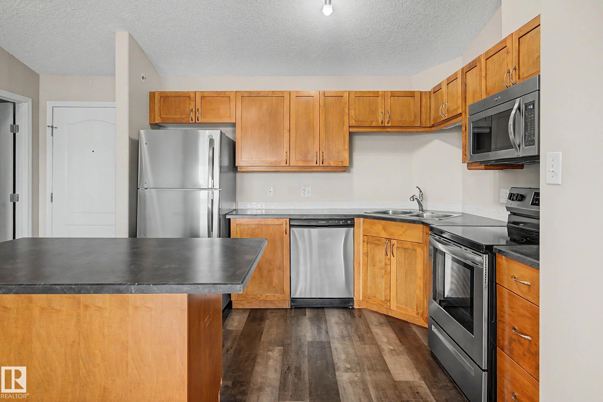 https://zimg.paragon.ice.com/ParagonImages/Property/PM/RAE/225412859/9/0/0/bef7ab517506b4d0571211844a7c4951/1/3a90c88bbf856591ee8707b083f435f2/225412859-dba74f5f-b759-4c2e-956a-b240cb11f406.JPG