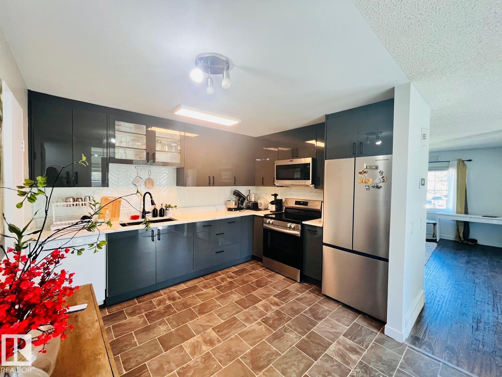 5303 21 Avenue NW, Meyokumin, Edmonton