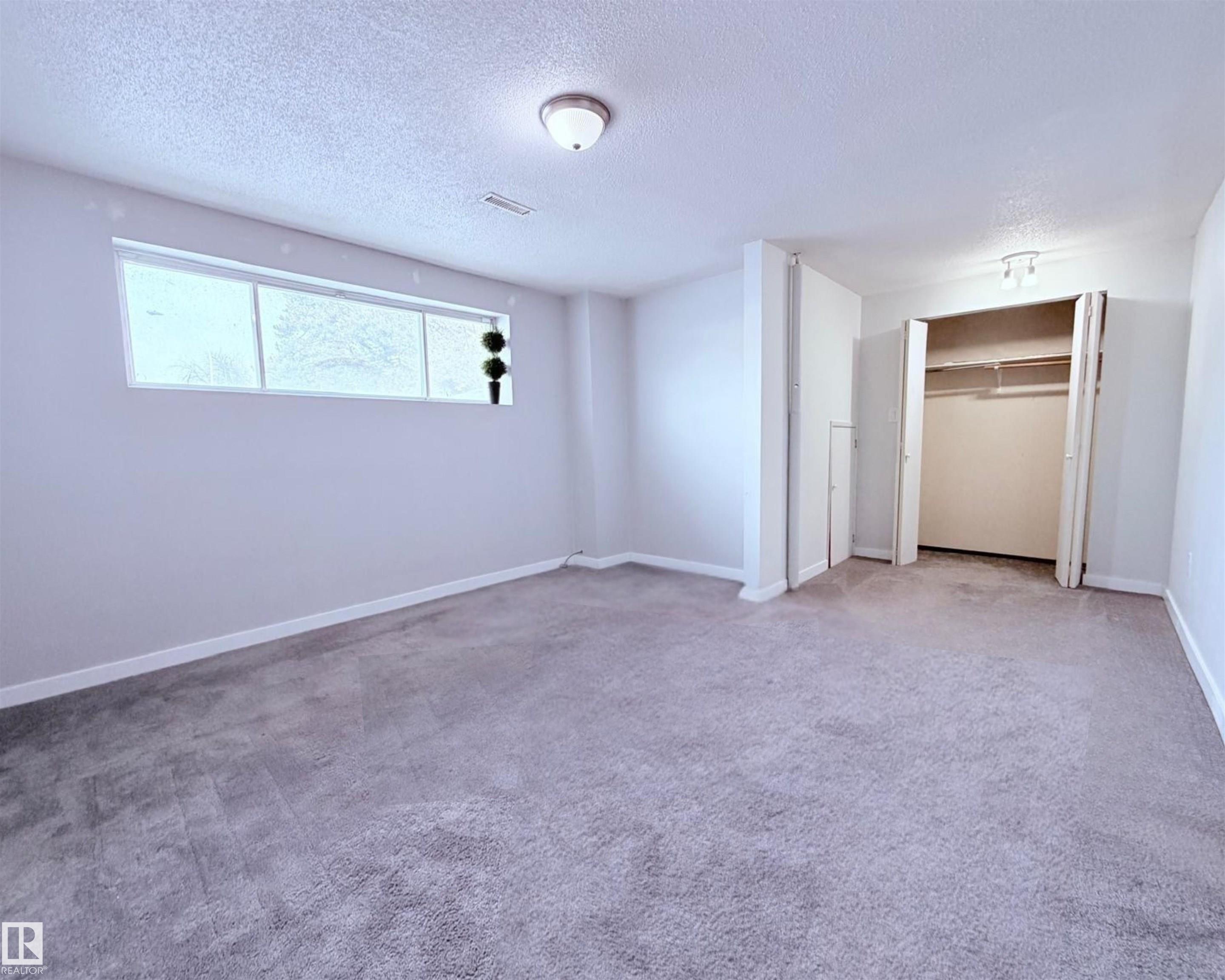 Photo 10 at 5303 21 Avenue NW, Meyokumin, Edmonton
