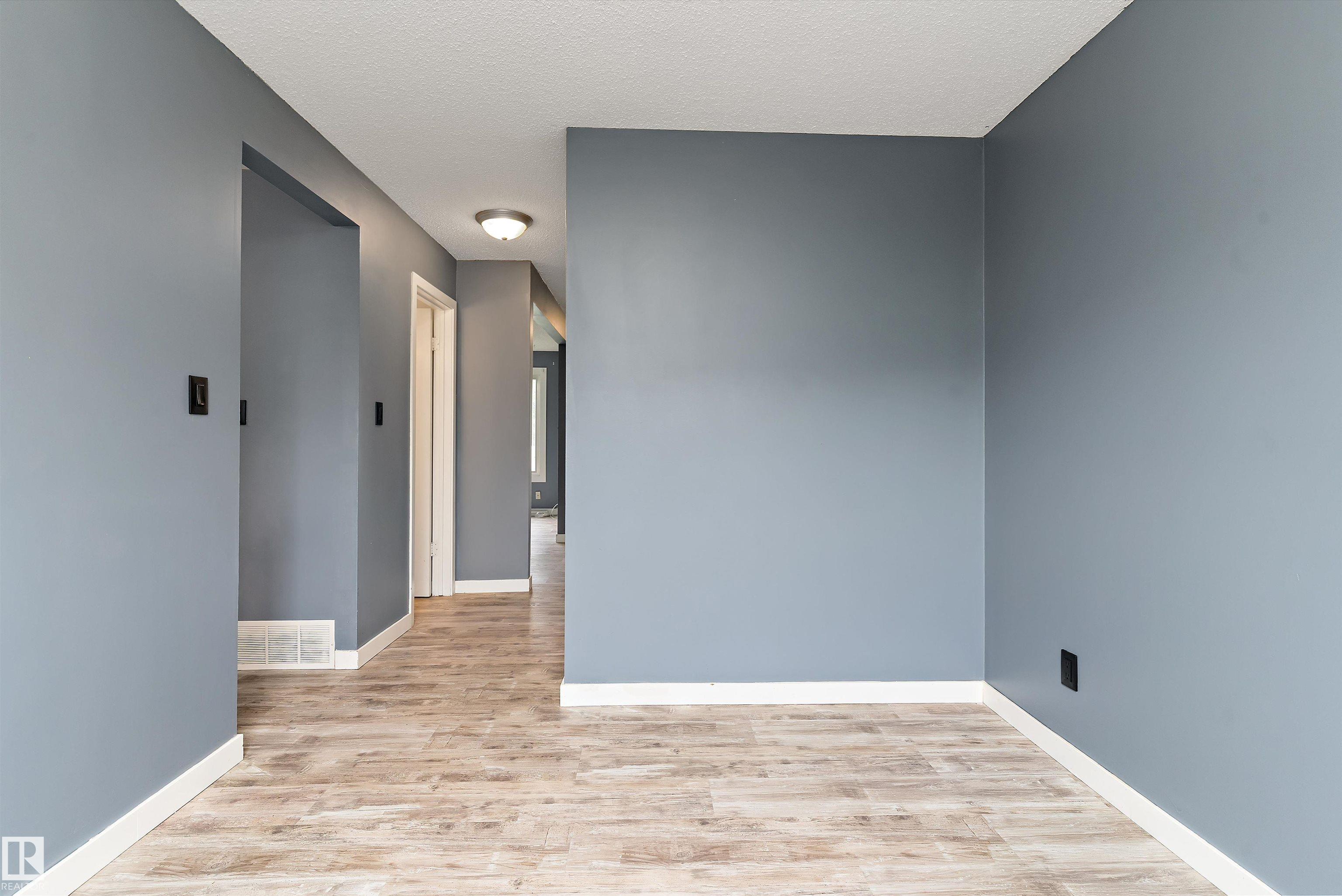 Photo 12 at 10930 Beaumaris Road NW, Lorelei, Edmonton