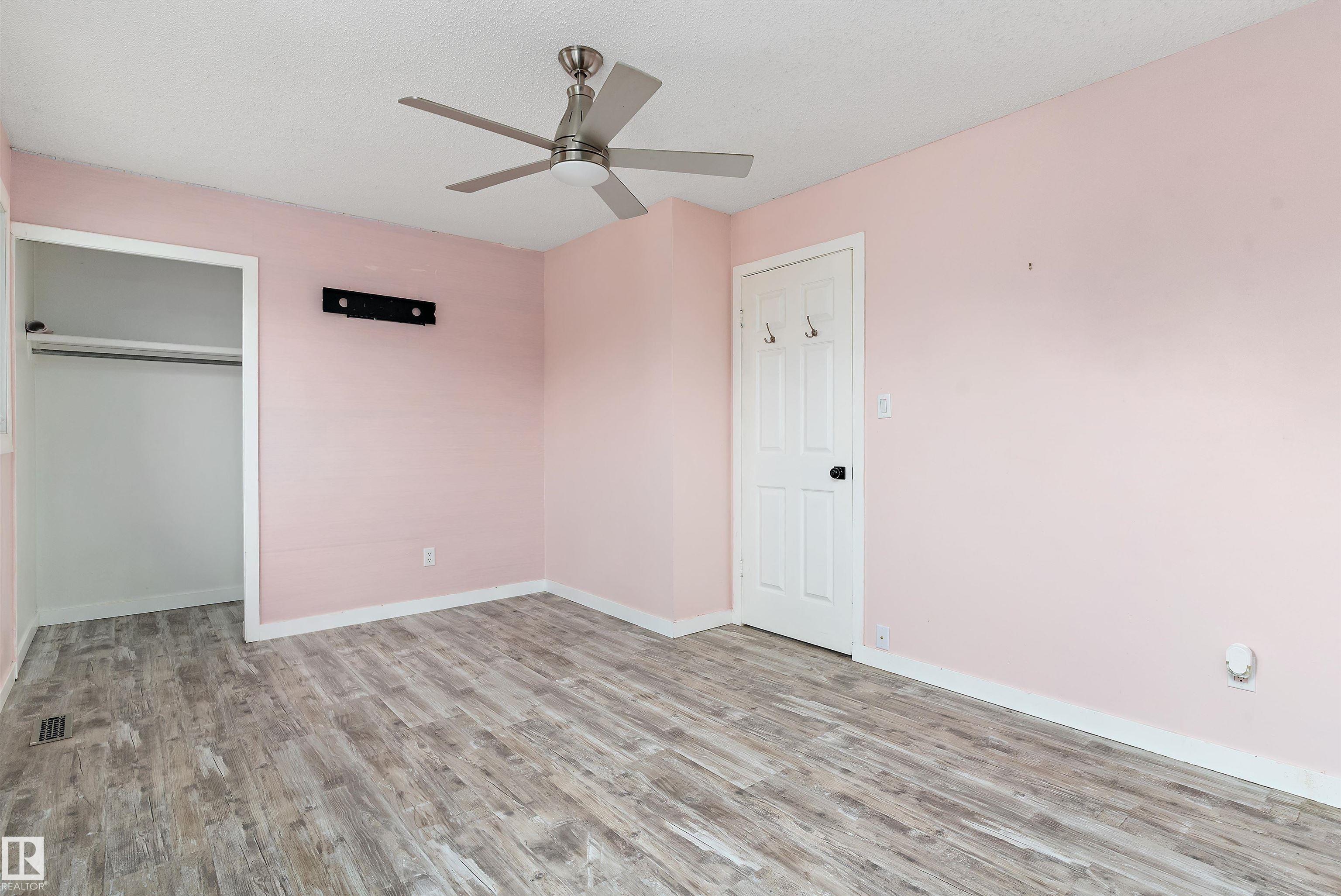 Photo 25 at 10930 Beaumaris Road NW, Lorelei, Edmonton