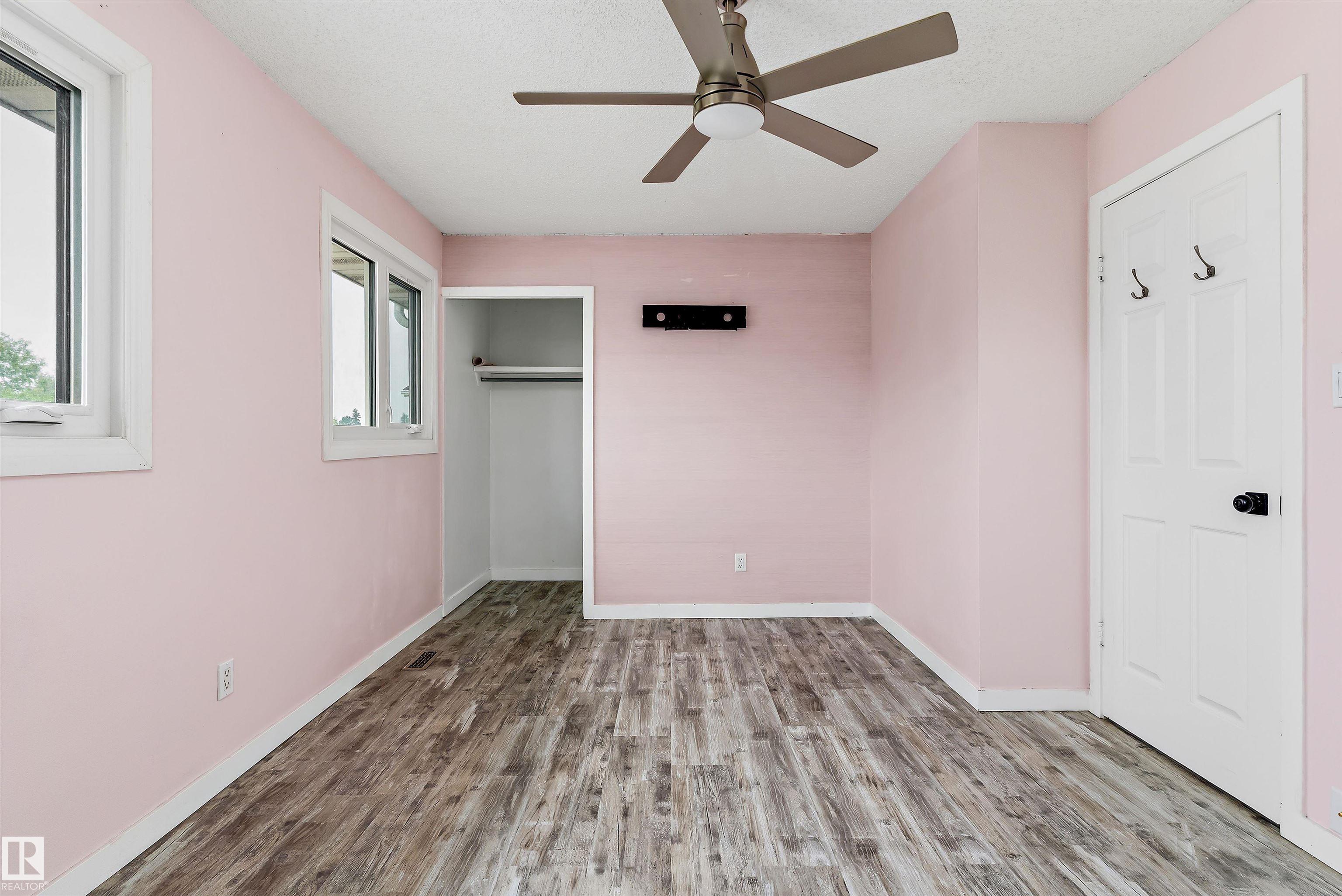 Photo 26 at 10930 Beaumaris Road NW, Lorelei, Edmonton