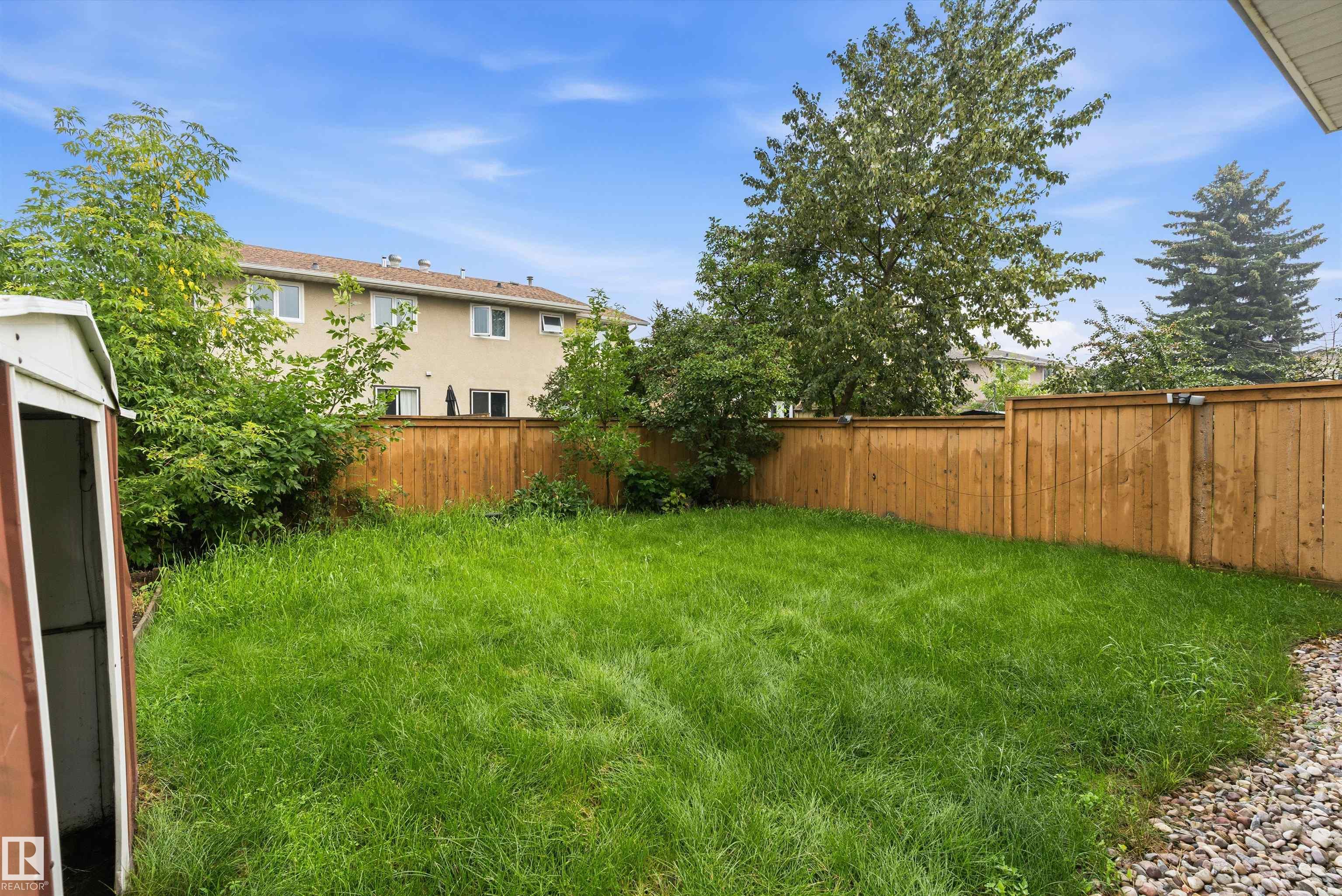 Photo 35 at 10930 Beaumaris Road NW, Lorelei, Edmonton