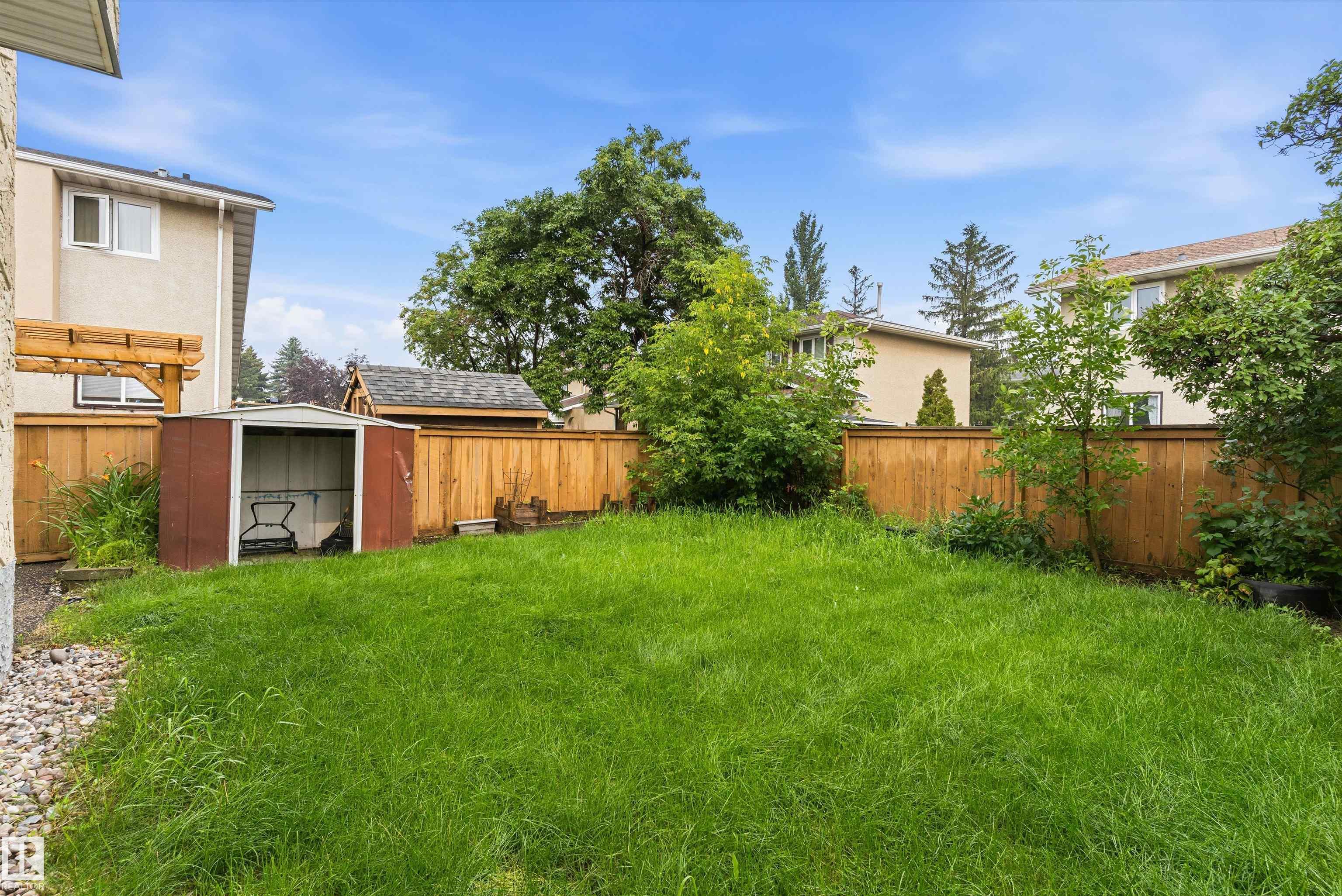 Photo 37 at 10930 Beaumaris Road NW, Lorelei, Edmonton
