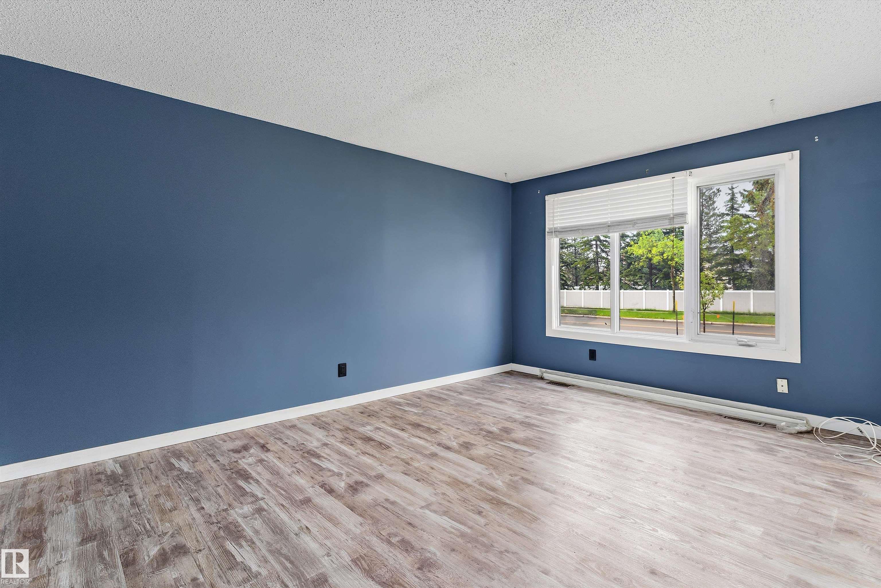 10930 Beaumaris Road NW, Lorelei, Edmonton