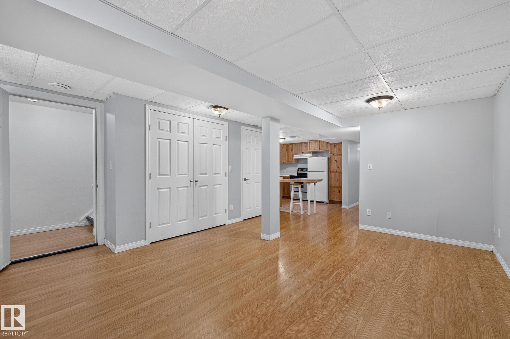 https://zimg.paragon.ice.com/ParagonImages/Property/PM/RAE/225412899/37/0/0/0f7e418022a97becb72010ceb7e8ad67/1/218d4a41ef1de0e4fdcd1c8096fff573/225412899-04c86a3d-e6c4-454b-9174-1a02018816f3.JPG