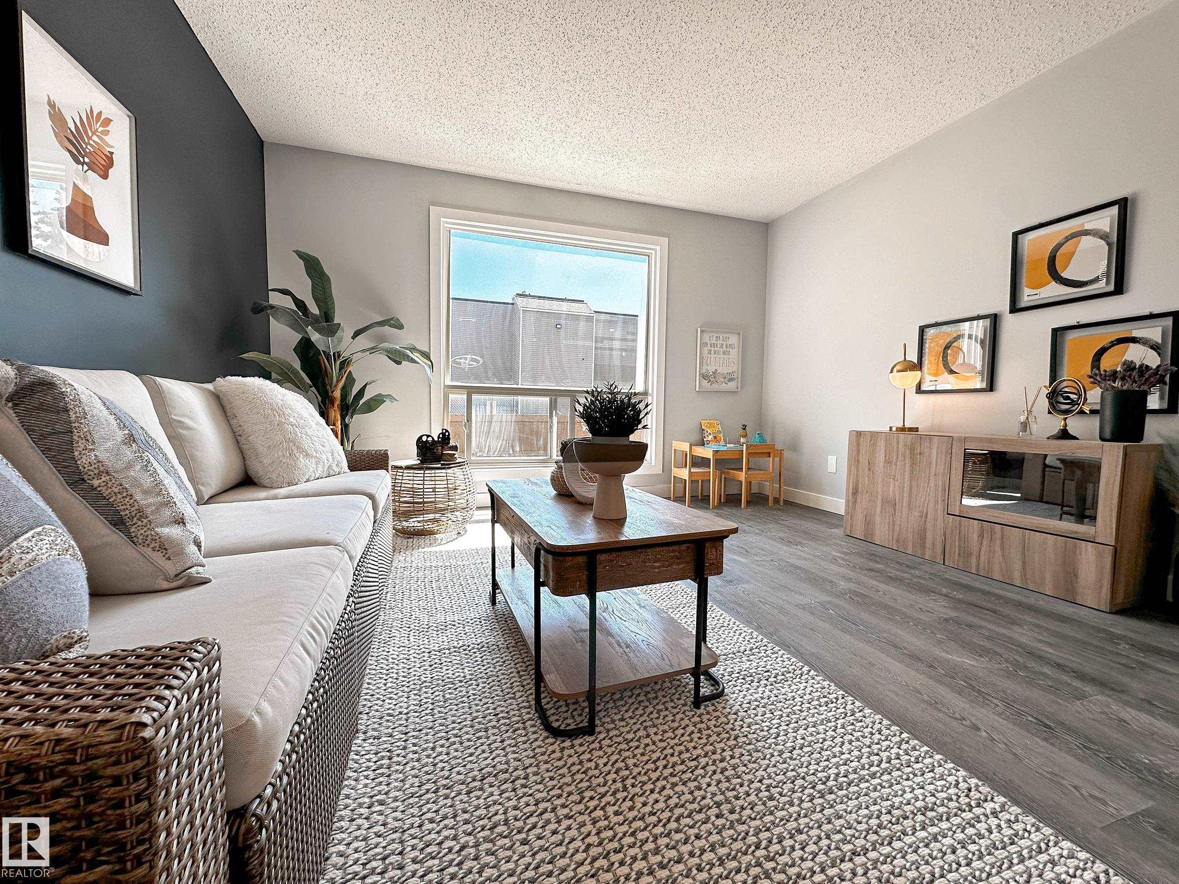 Photo 15 at 862 Erin Place NW, Thorncliffe, Edmonton