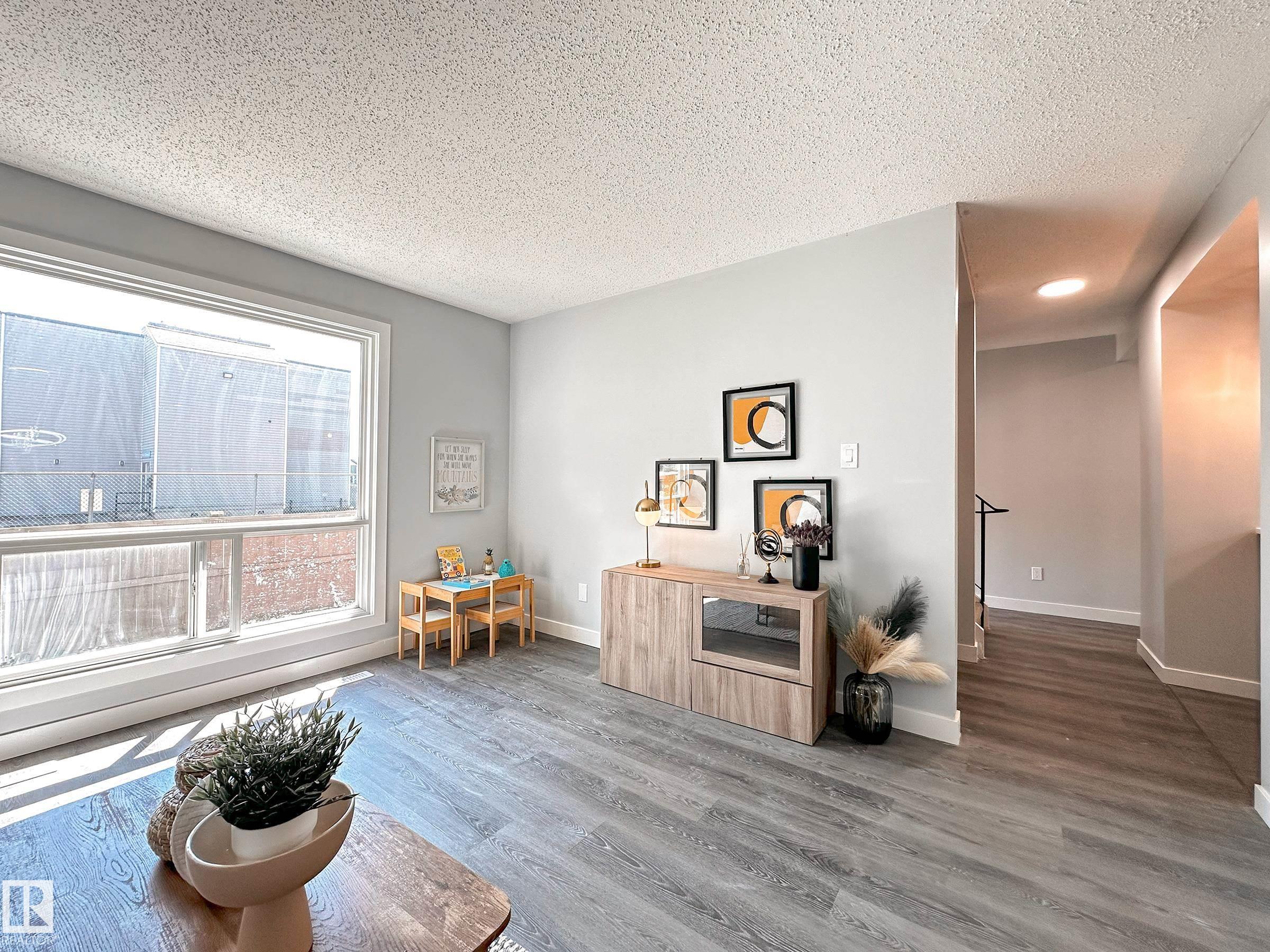 Photo 19 at 862 Erin Place NW, Thorncliffe, Edmonton