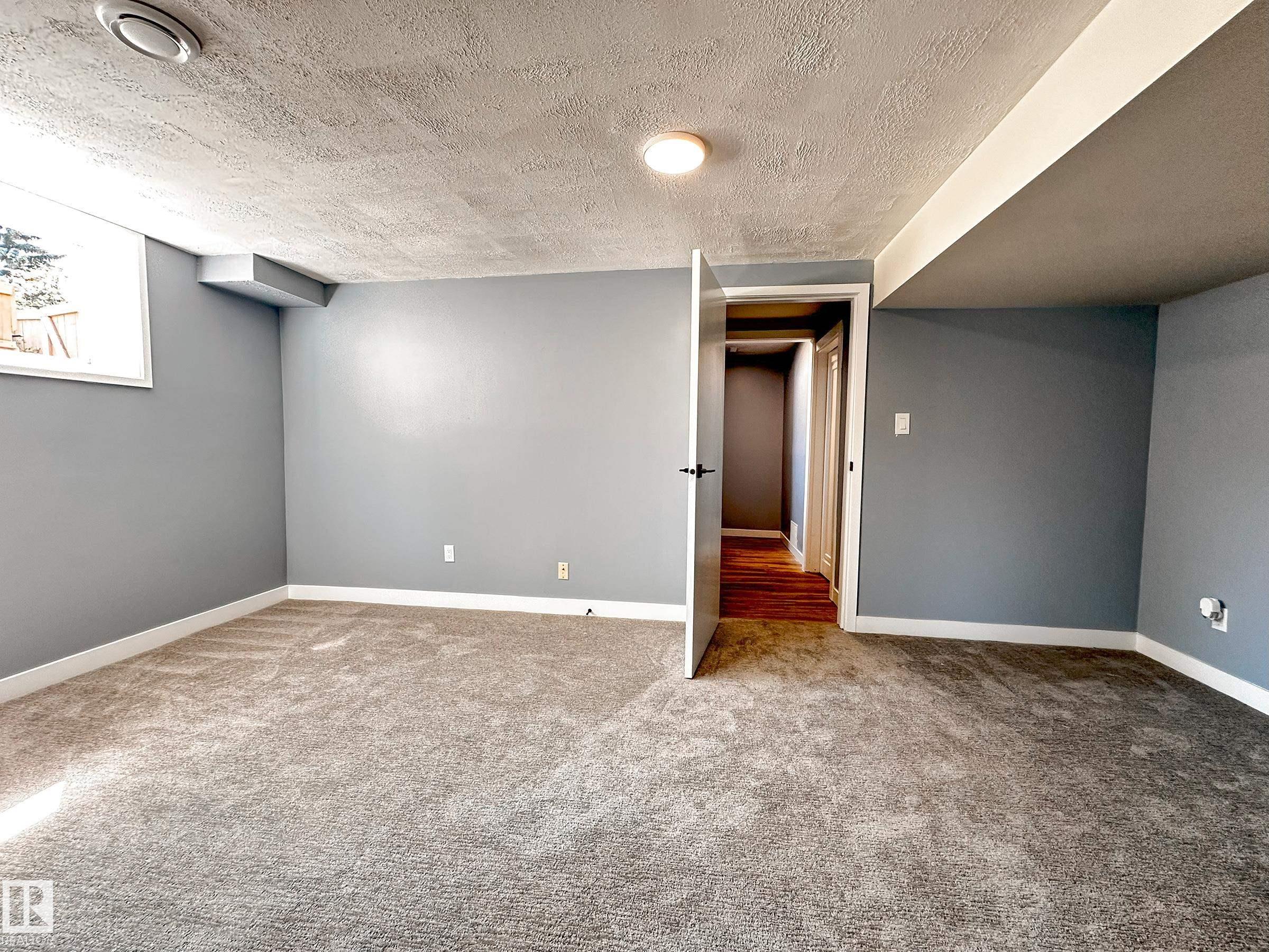 Photo 32 at 862 Erin Place NW, Thorncliffe, Edmonton