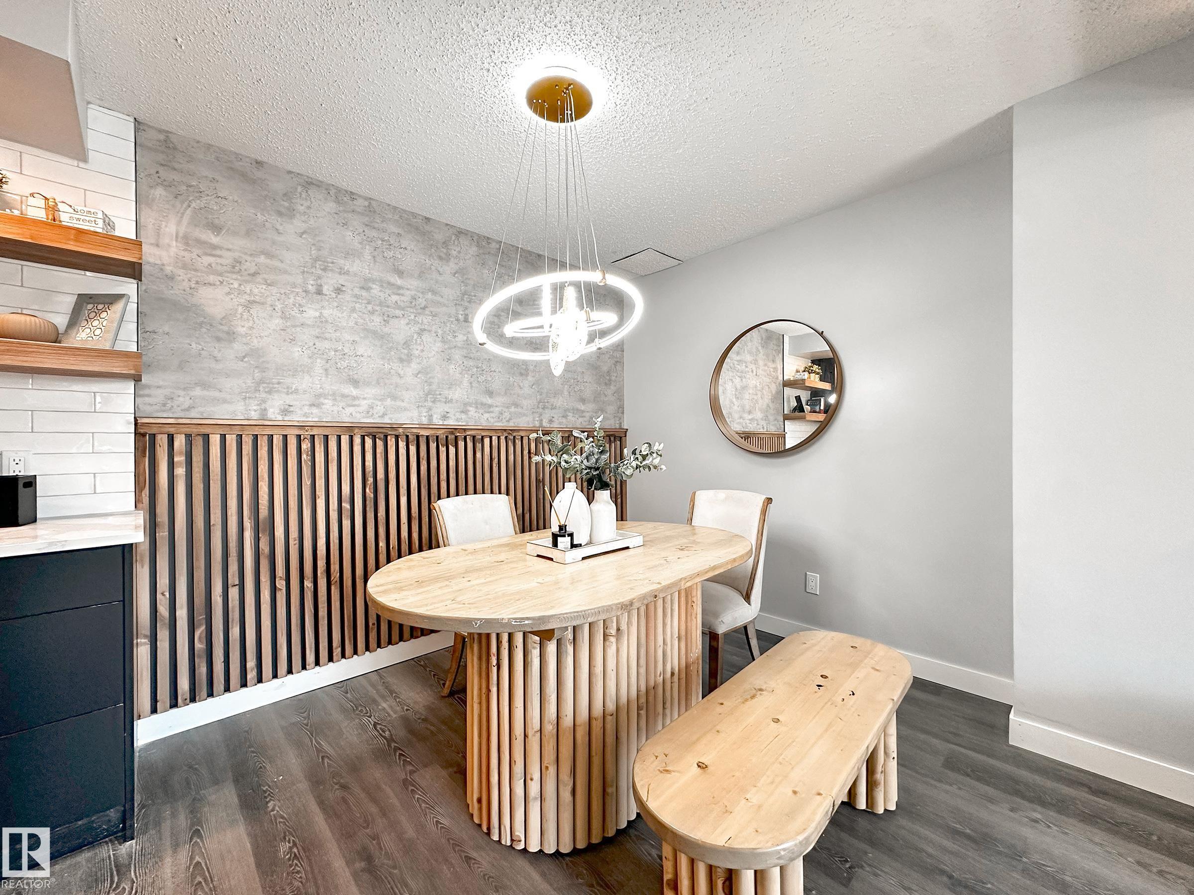 Photo 10 at 862 Erin Place NW, Thorncliffe, Edmonton