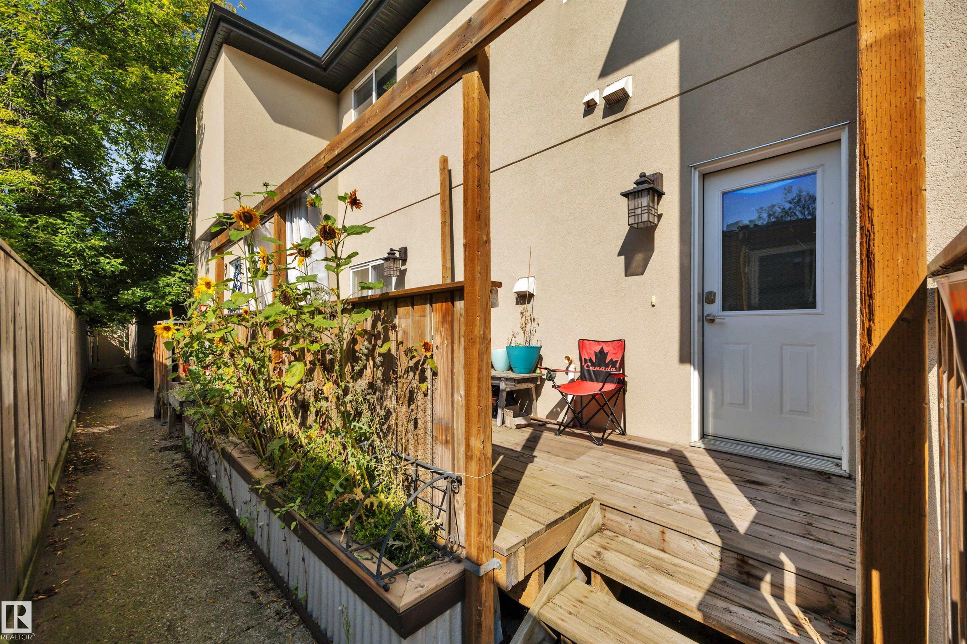 Listing photo thumbnail