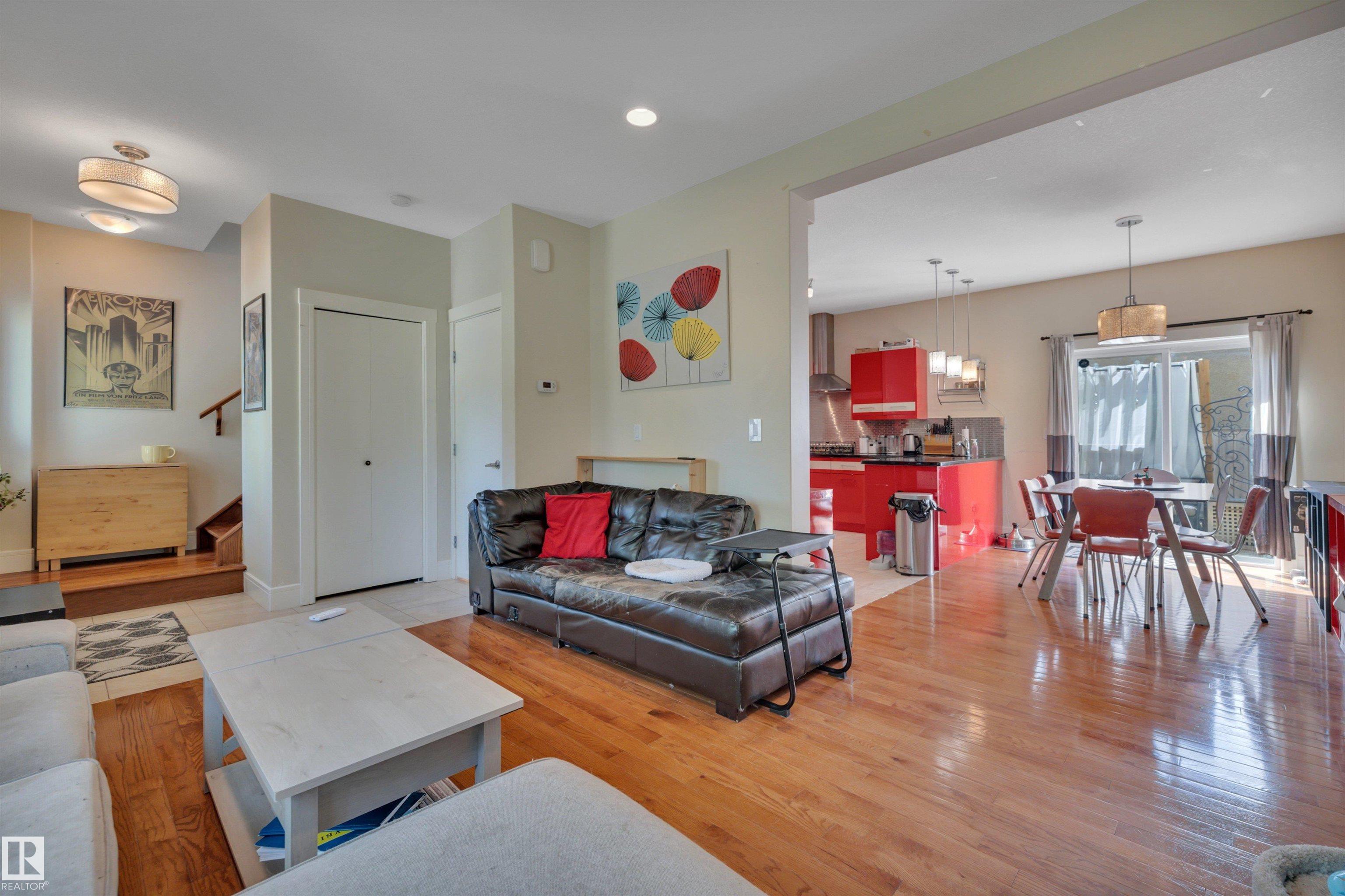 Listing photo thumbnail