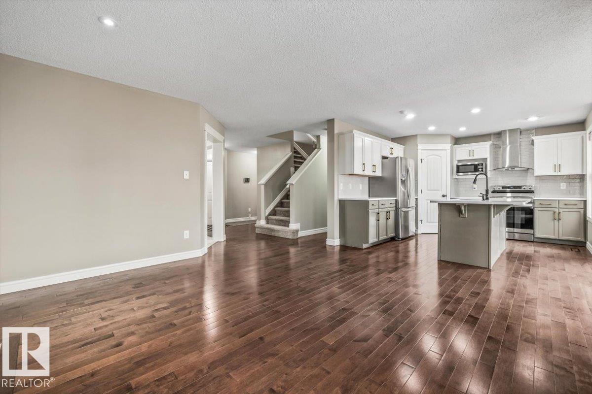 https://zimg.paragon.ice.com/ParagonImages/Property/PM/RAE/225412944/9/0/0/66719402a88bd266630a8ccc4654569c/1/6b456d953ae88d84cdc091e8d172ff48/225412944-dda6dccf-7270-4711-a9f3-a486722a29ec.JPG