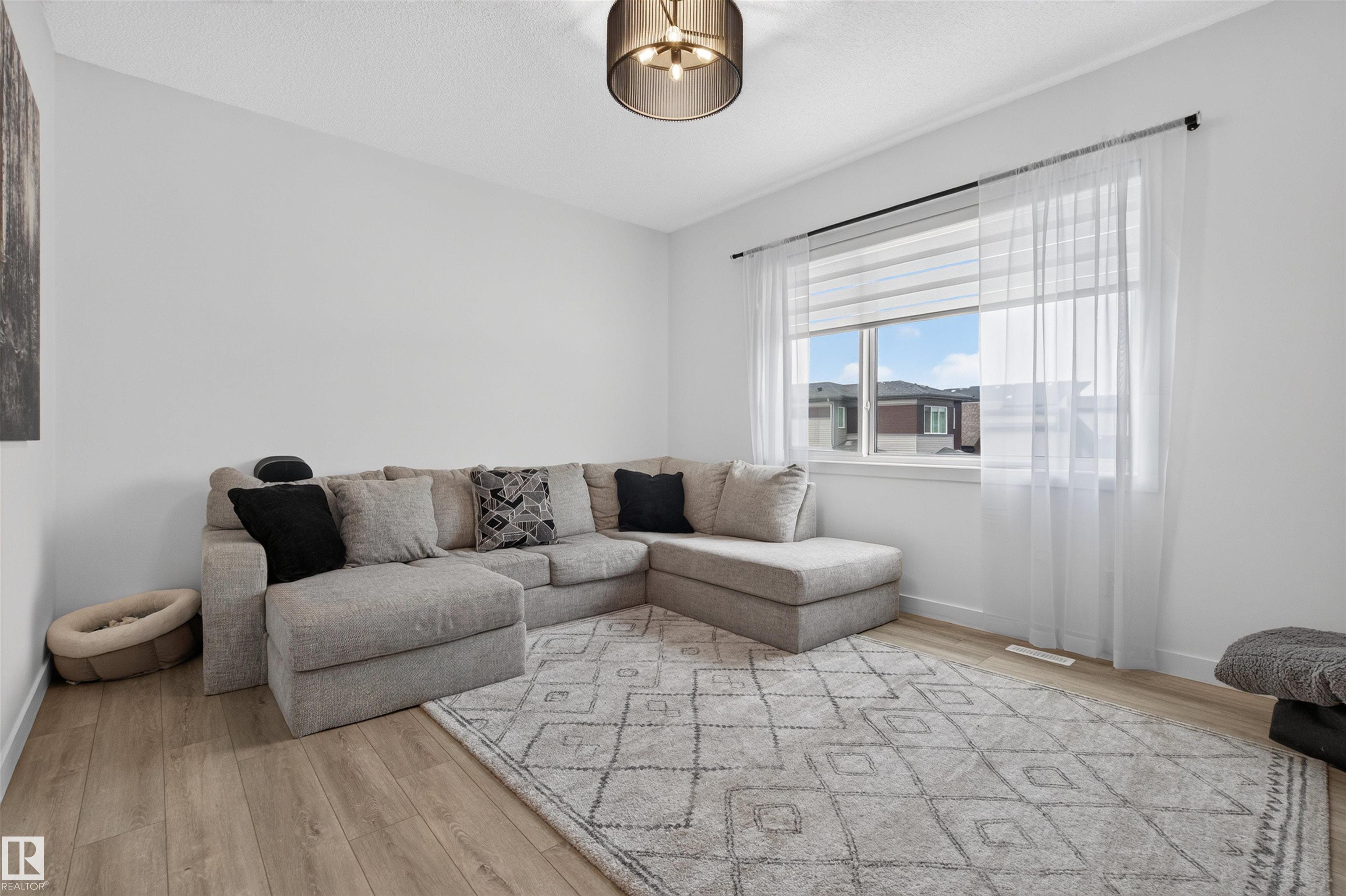 Photo 16 at 19147 22 Avenue NW, River's Edge, Edmonton