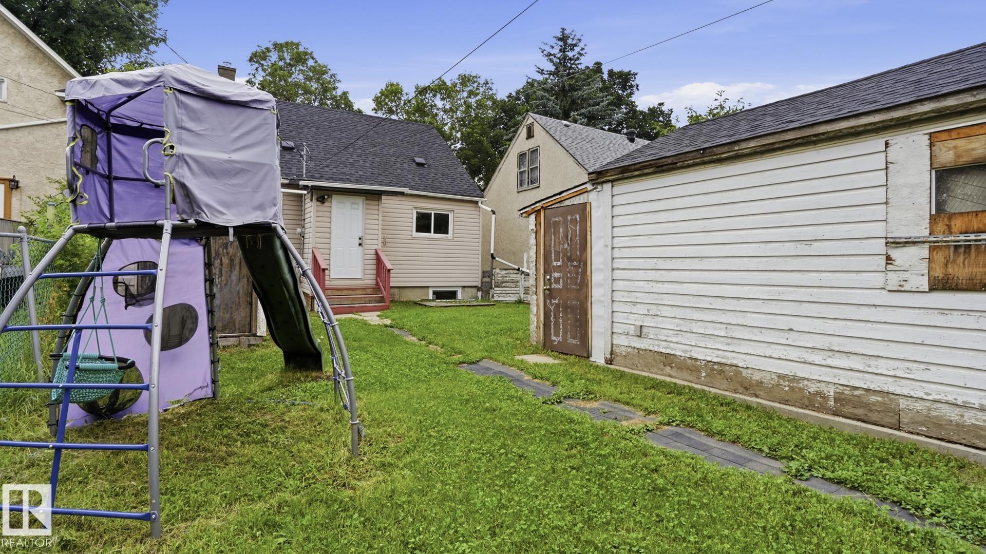 Photo 42 at 11617 84 Street NW, Parkdale, Edmonton