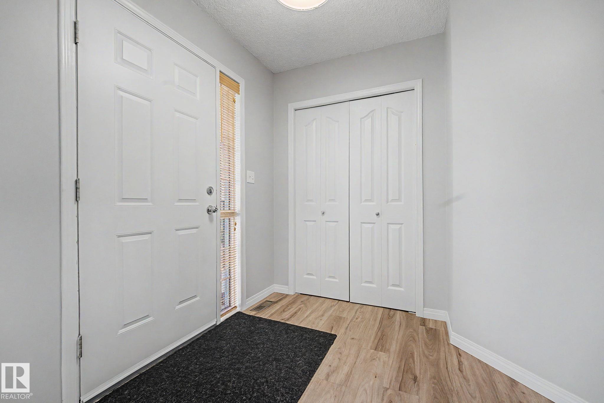 7 - 10 Devon Close, Deer Ridge, St. Albert
