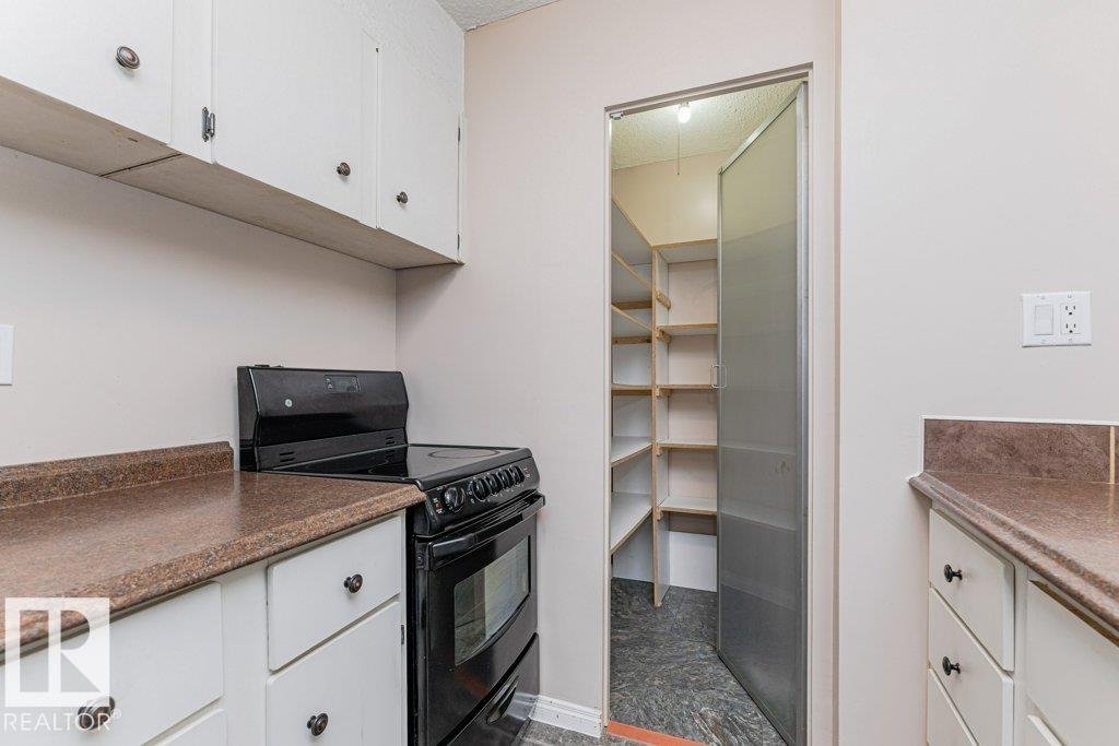 Photo 23 at 327 - 10160 114 Street NW, Wîhkwêntôwin, Edmonton