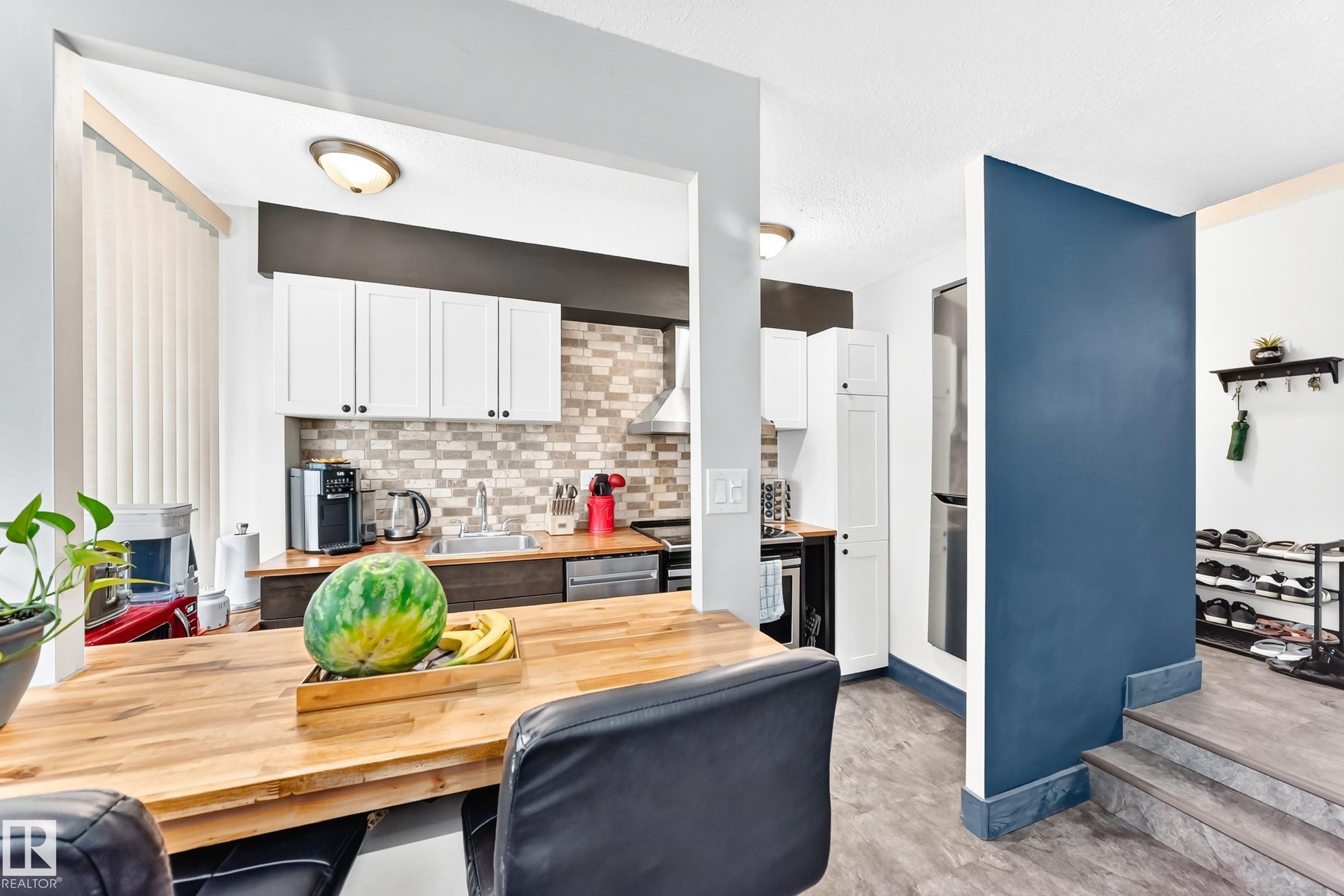 230 - 10160 114 Street NW, Wîhkwêntôwin, Edmonton