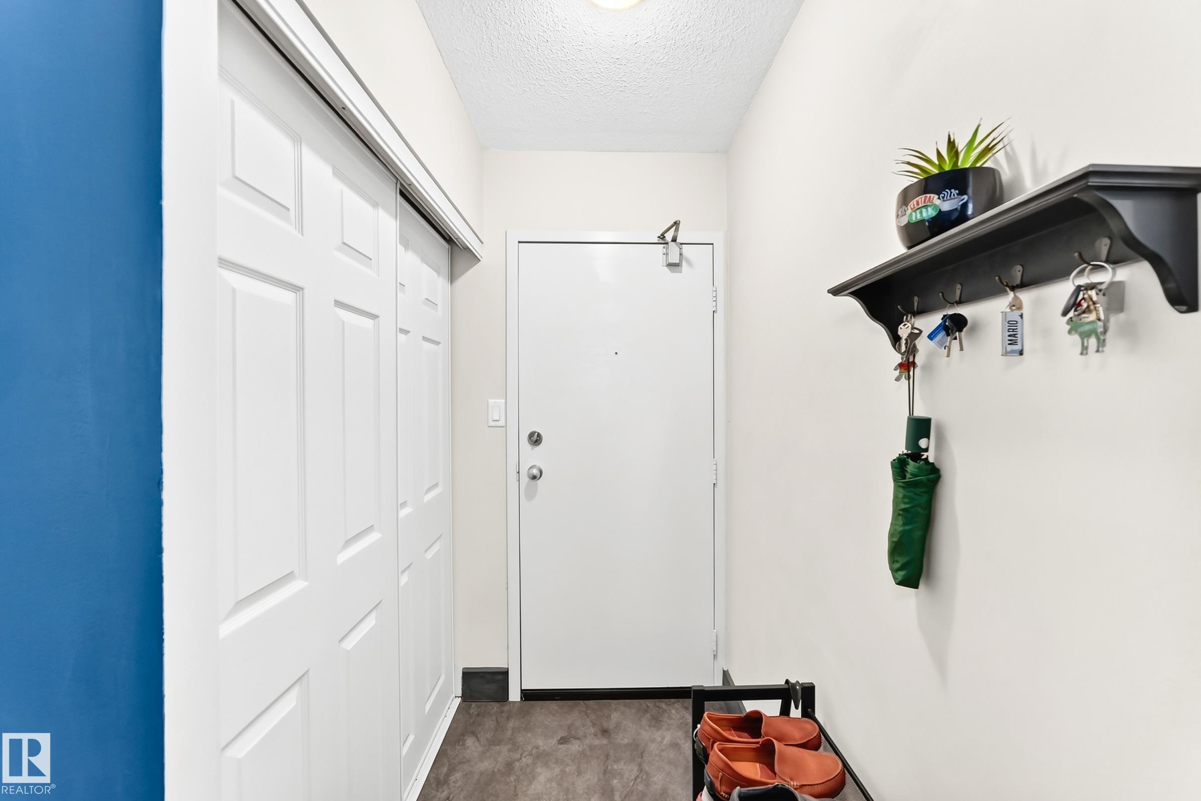 230 - 10160 114 Street NW, Wîhkwêntôwin, Edmonton