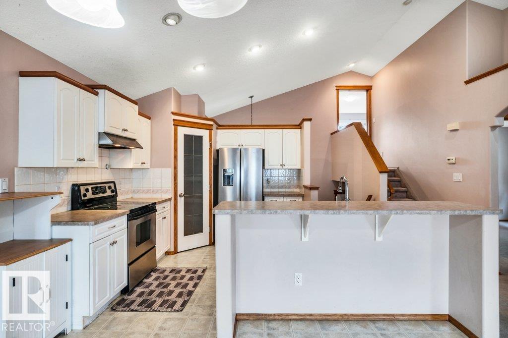 https://zimg.paragon.ice.com/ParagonImages/Property/PM/RAE/225412985/8/0/0/6123b92ec039173de34336de73c35c32/1/b236a9102c70628765e59e42c95df123/225412985-0b3d9351-0b5b-4be7-bcd8-a83a9755f526.JPG