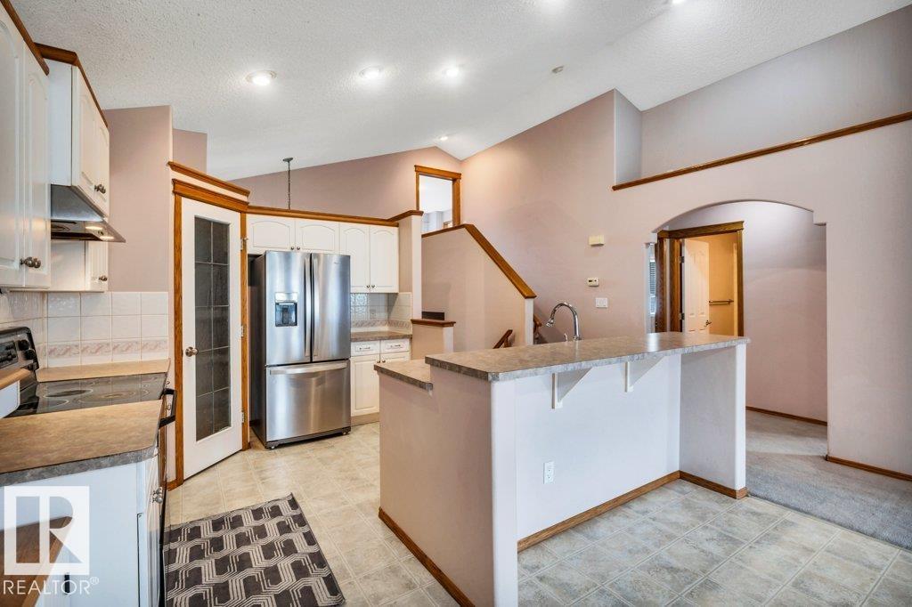 https://zimg.paragon.ice.com/ParagonImages/Property/PM/RAE/225412985/9/0/0/95392a72d9af06c734e7ba11011b0f52/1/b236a9102c70628765e59e42c95df123/225412985-094dfe38-ec2d-4428-9710-33455fb99d2f.JPG