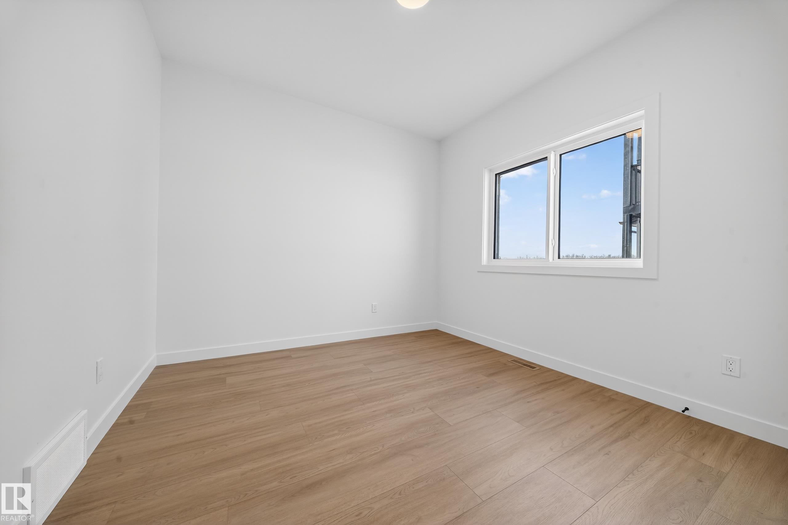 Photo 14 at 3734 Erlanger Drive NW, Edgemont, Edmonton