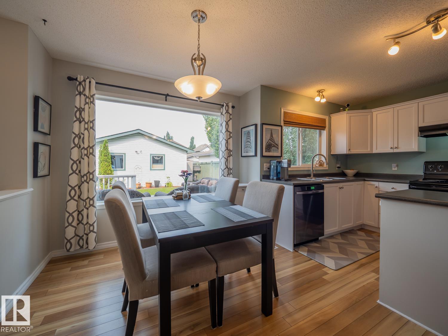 Photo 13 at 12124 17 Avenue SW, Rutherford, Edmonton
