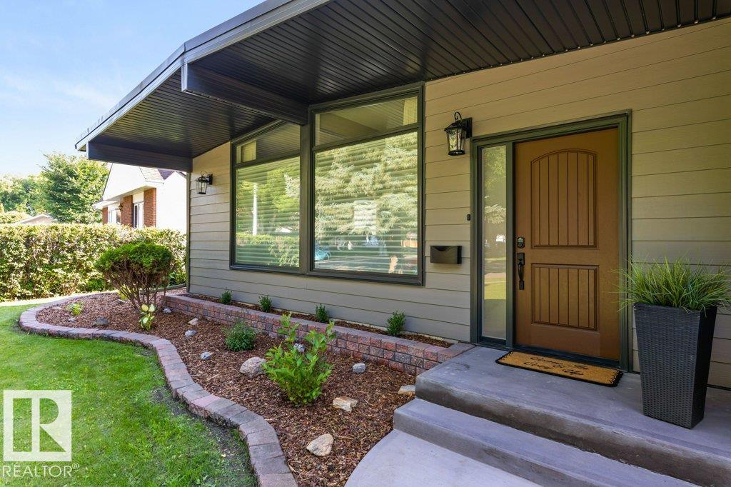 68 Fleetwood Crescent, Forest Lawn, St. Albert