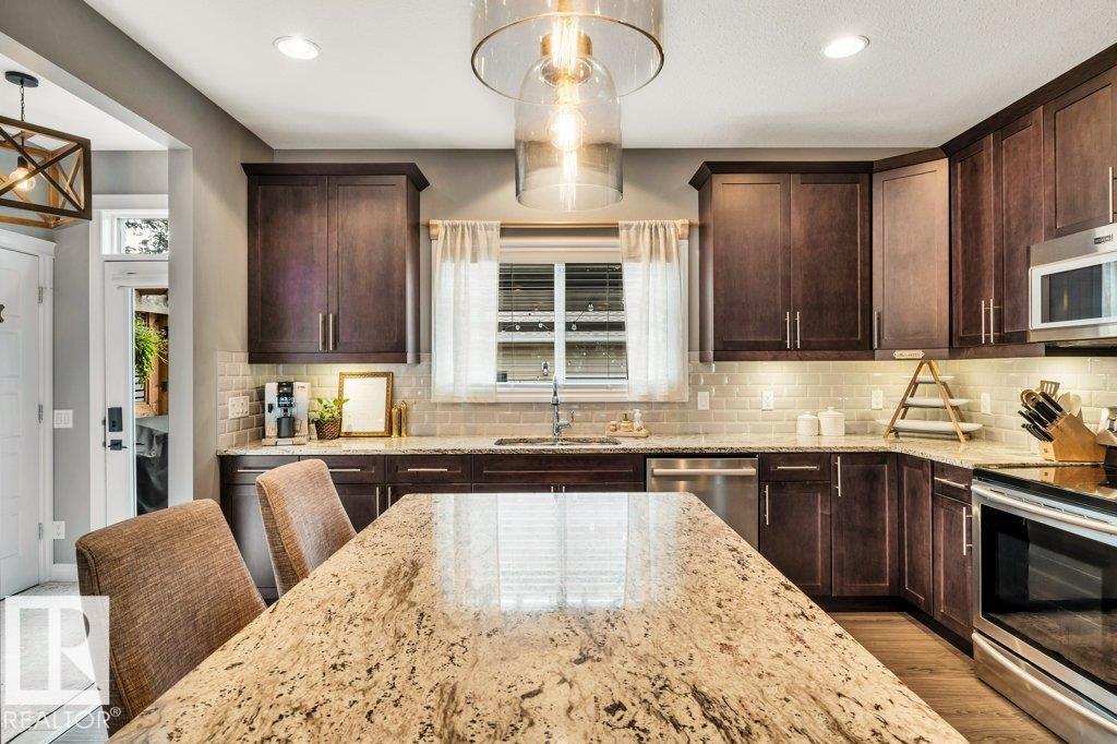 https://zimg.paragon.ice.com/ParagonImages/Property/PM/RAE/225413153/21/0/0/404d605c4ae4b8b42dbba69ff498b821/1/30ab8880544077f31cf9359ae9a1b9d9/225413153-8a2b9d65-af60-4dea-abb9-0011682014aa.JPG