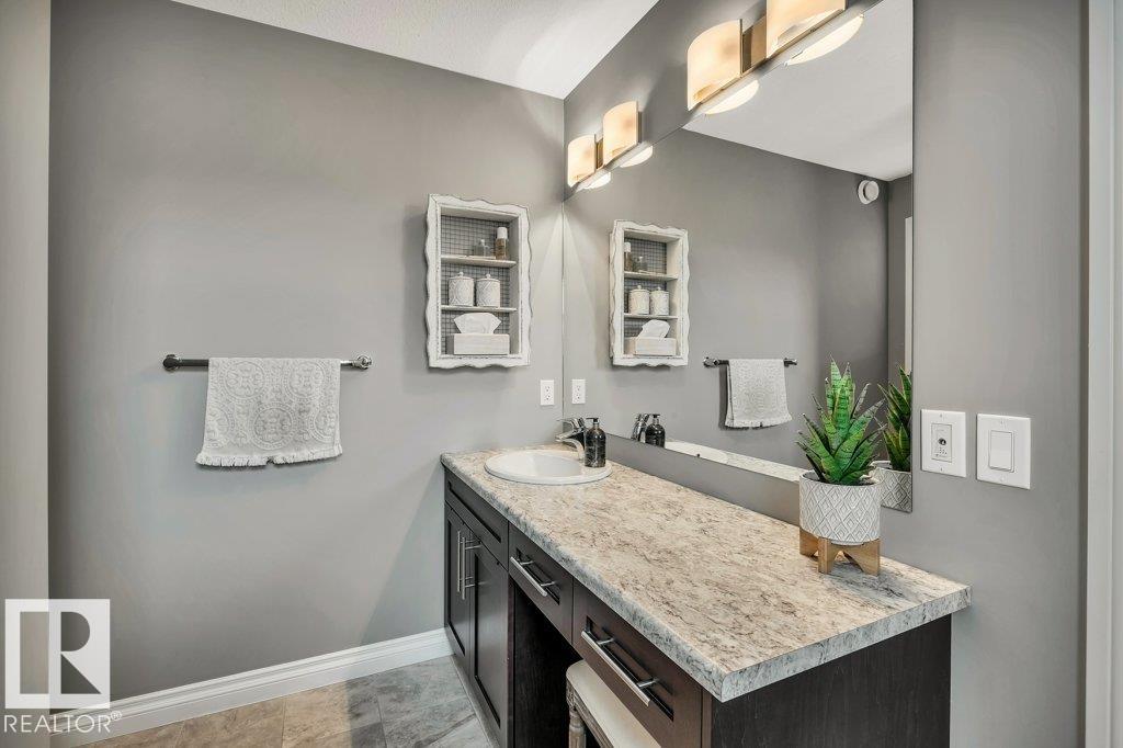 https://zimg.paragon.ice.com/ParagonImages/Property/PM/RAE/225413153/32/0/0/e537e82f1c8fdae2ef64bd3f7492d775/1/30ab8880544077f31cf9359ae9a1b9d9/225413153-5dfa3c9f-6a1f-4522-b089-dcc463b8580c.JPG