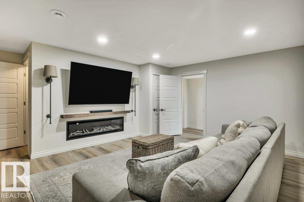 https://zimg.paragon.ice.com/ParagonImages/Property/PM/RAE/225413153/41/0/0/e3a39d7d6ef565420aba08f023fe311e/1/30ab8880544077f31cf9359ae9a1b9d9/225413153-87ba17d6-7bb7-44e7-a250-986f0eb07532.JPG