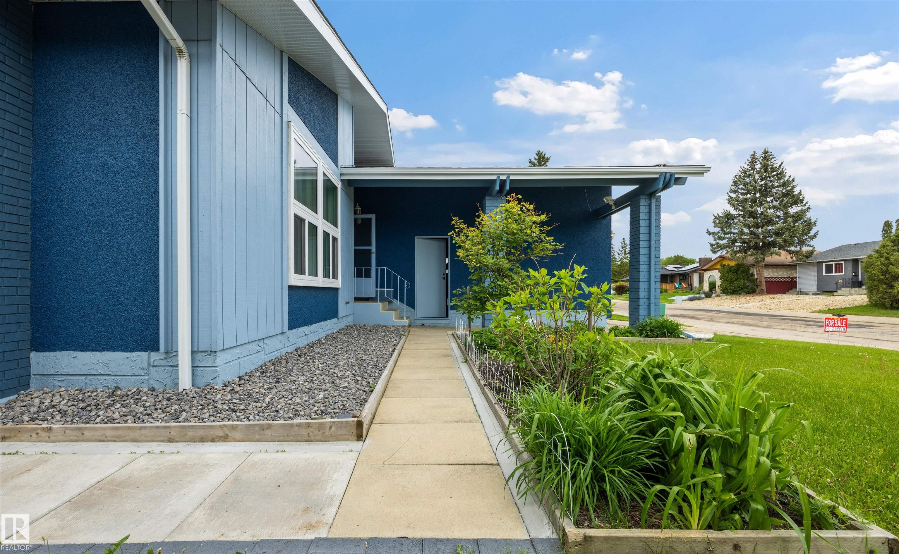 Photo 43 at 11707 150 Avenue NW, Caernarvon, Edmonton
