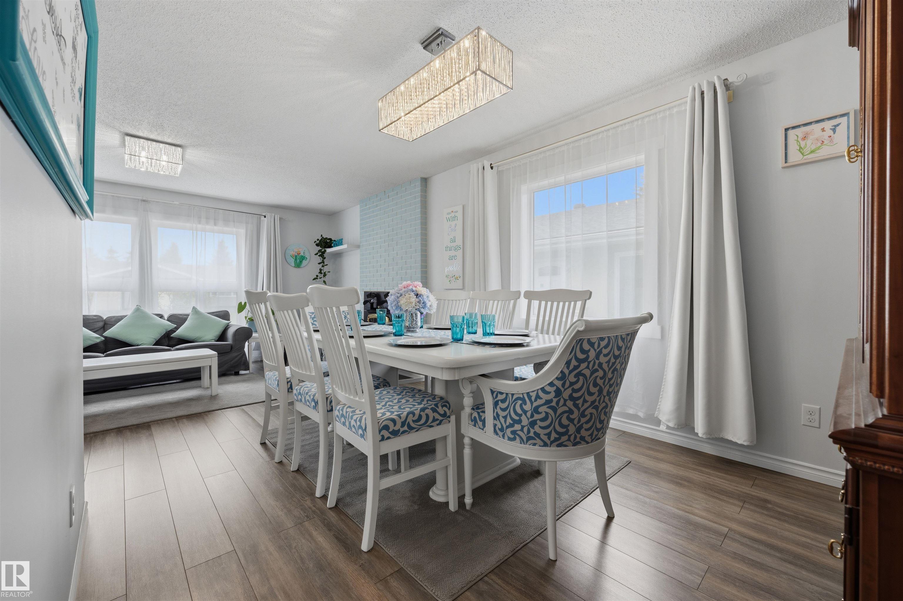 Photo 8 at 11707 150 Avenue NW, Caernarvon, Edmonton
