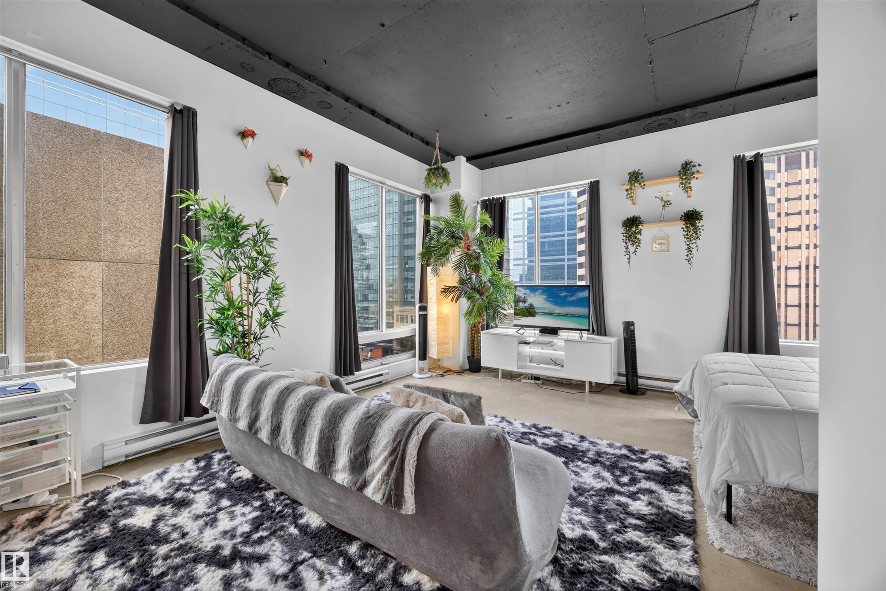 805 - 10024 Jasper Avenue NW, Downtown, Edmonton