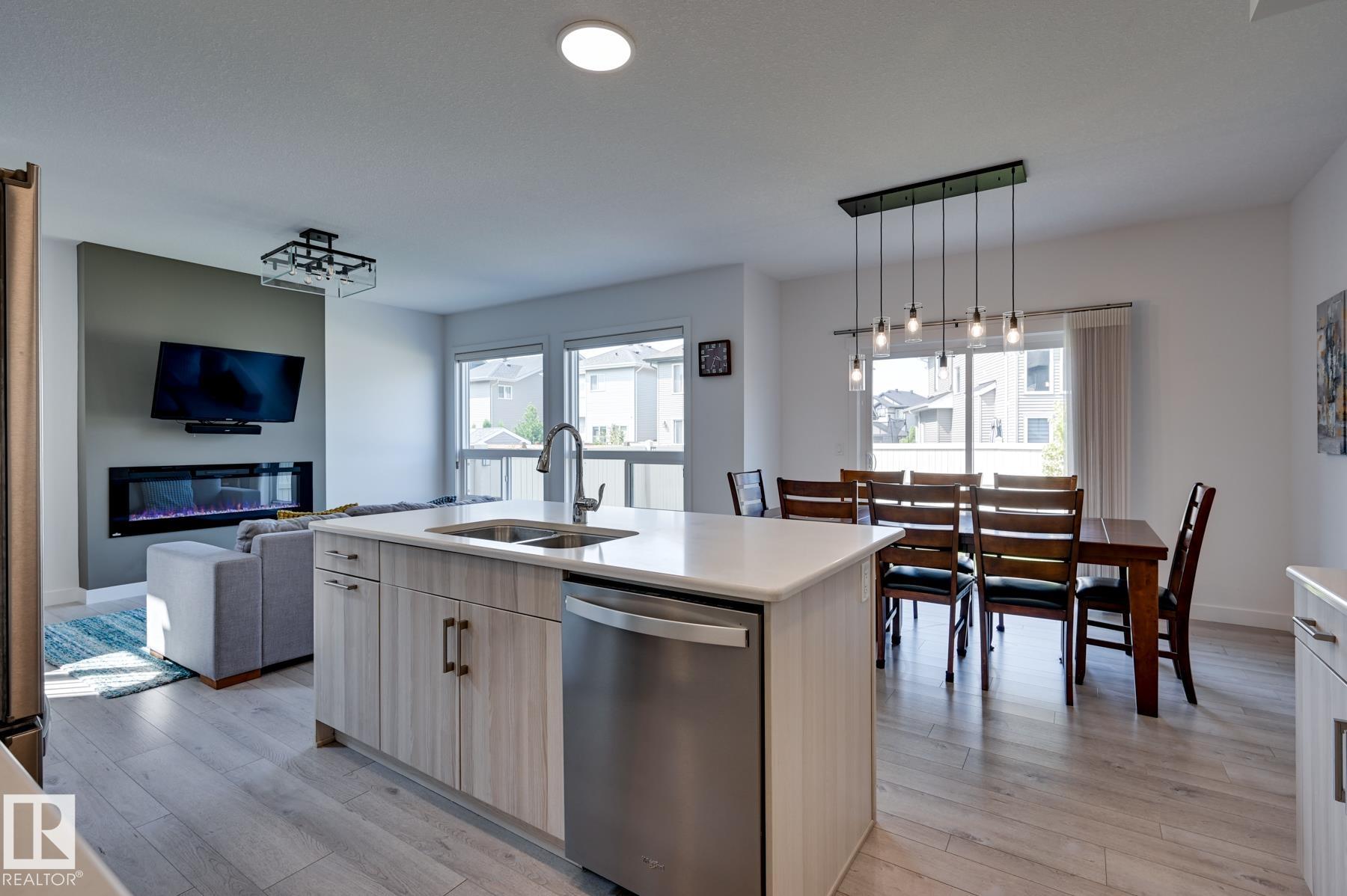 Photo 11 at 15628 15 Avenue SW, Glenridding Ravine, Edmonton