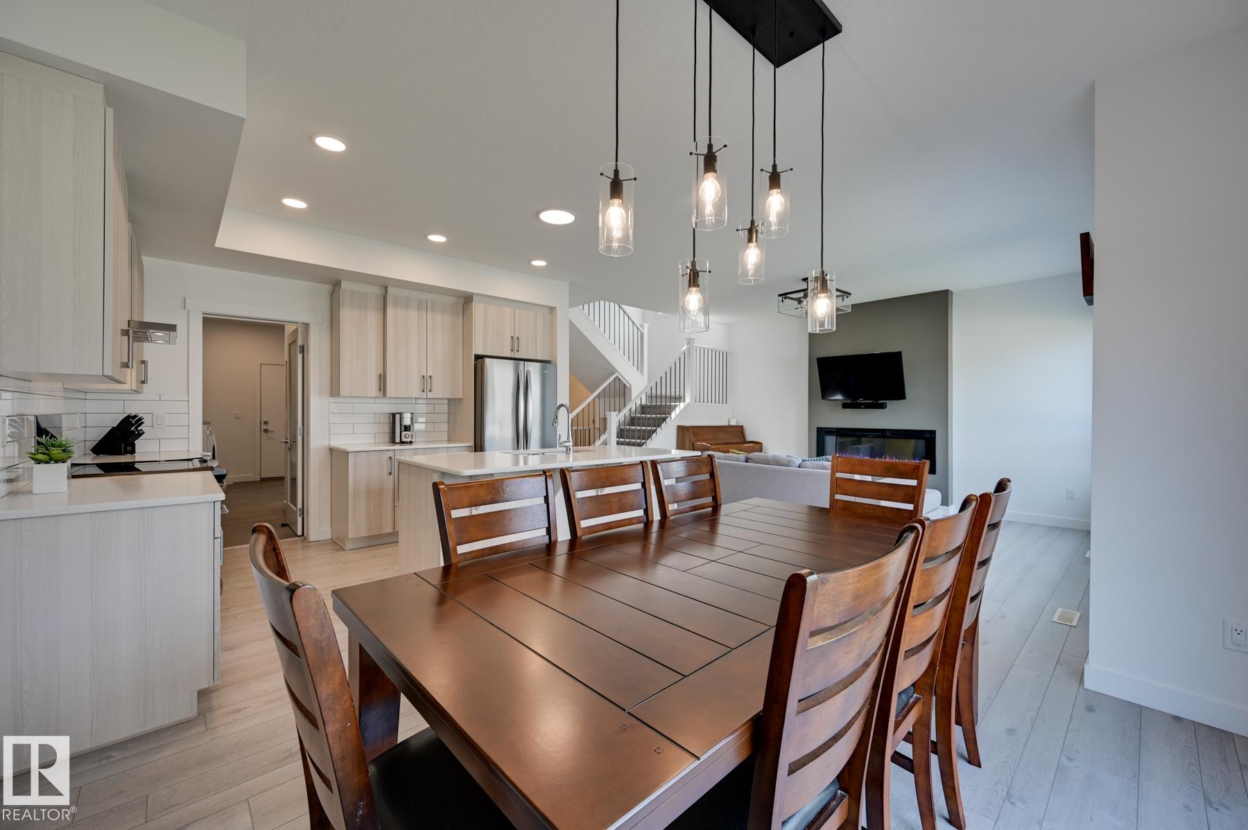 Photo 13 at 15628 15 Avenue SW, Glenridding Ravine, Edmonton
