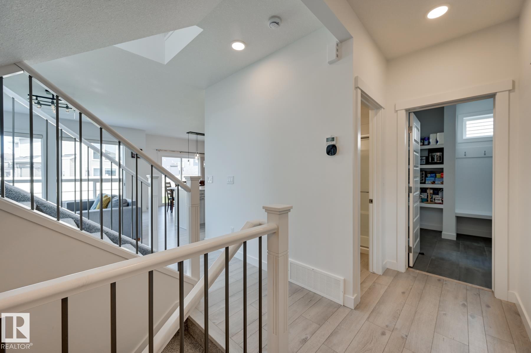 Photo 14 at 15628 15 Avenue SW, Glenridding Ravine, Edmonton